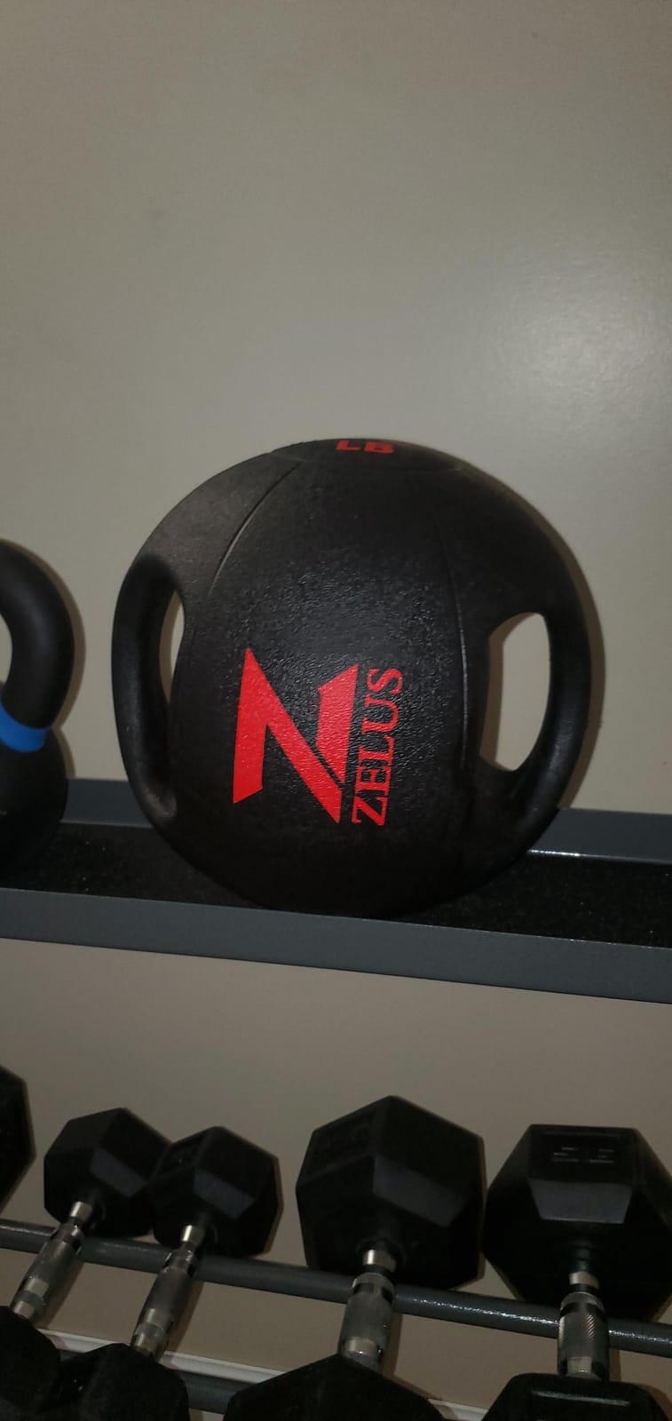 ZELUS Medicine Ball with Dual Grip| 10/20 lbs Exercise Ball |Weight Ball with Handles| Textured Grip Exercise Ball |Strength Training| Core Workouts customer photo 2