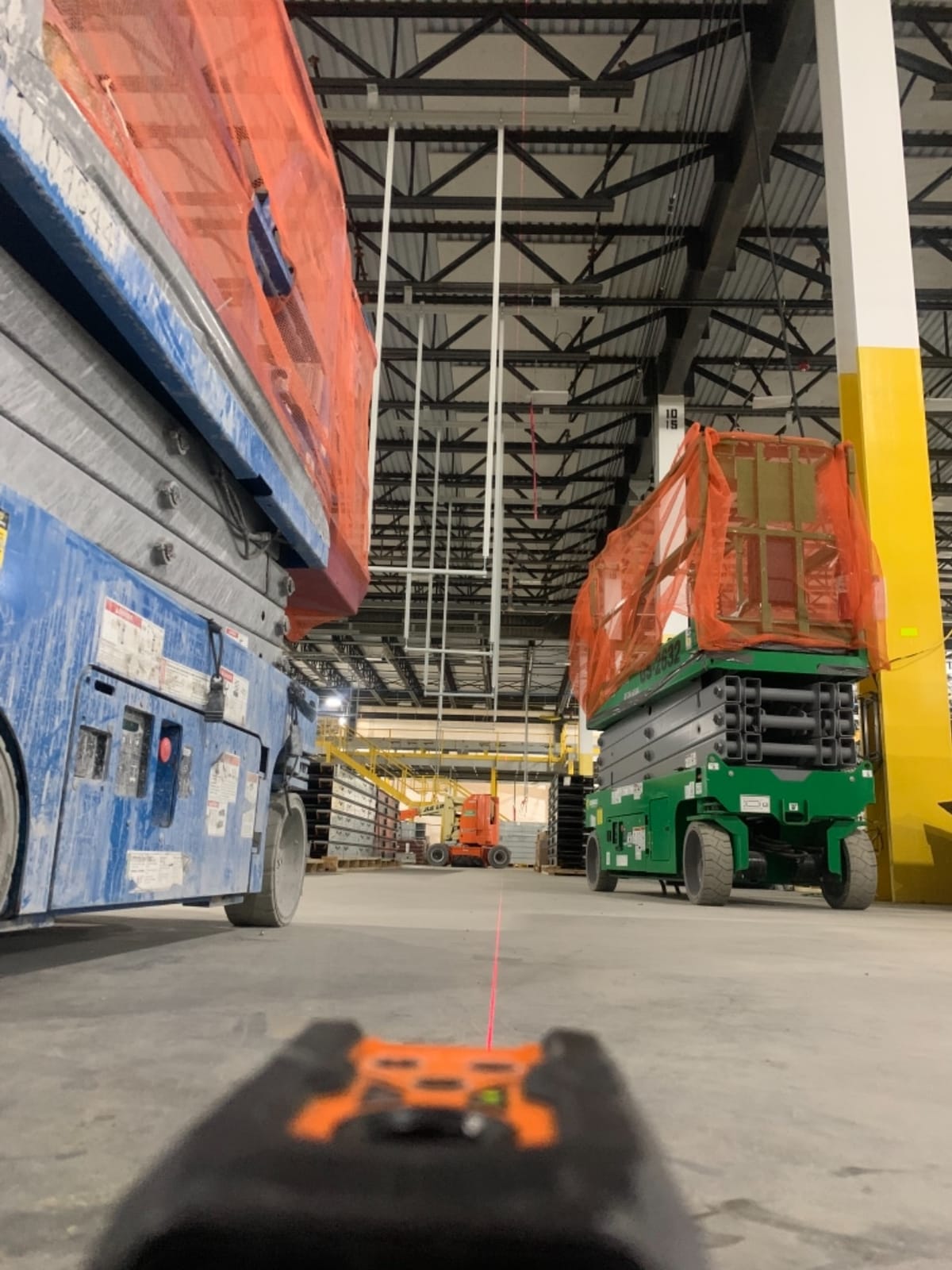 Klein Tools 93LCLS Self-Leveling Class II (≤ 1mW) Laser Level with Bright Red Cross Lines and Plumb Spot, Magnetic and Ceiling Clamp Mounting customer photo 1