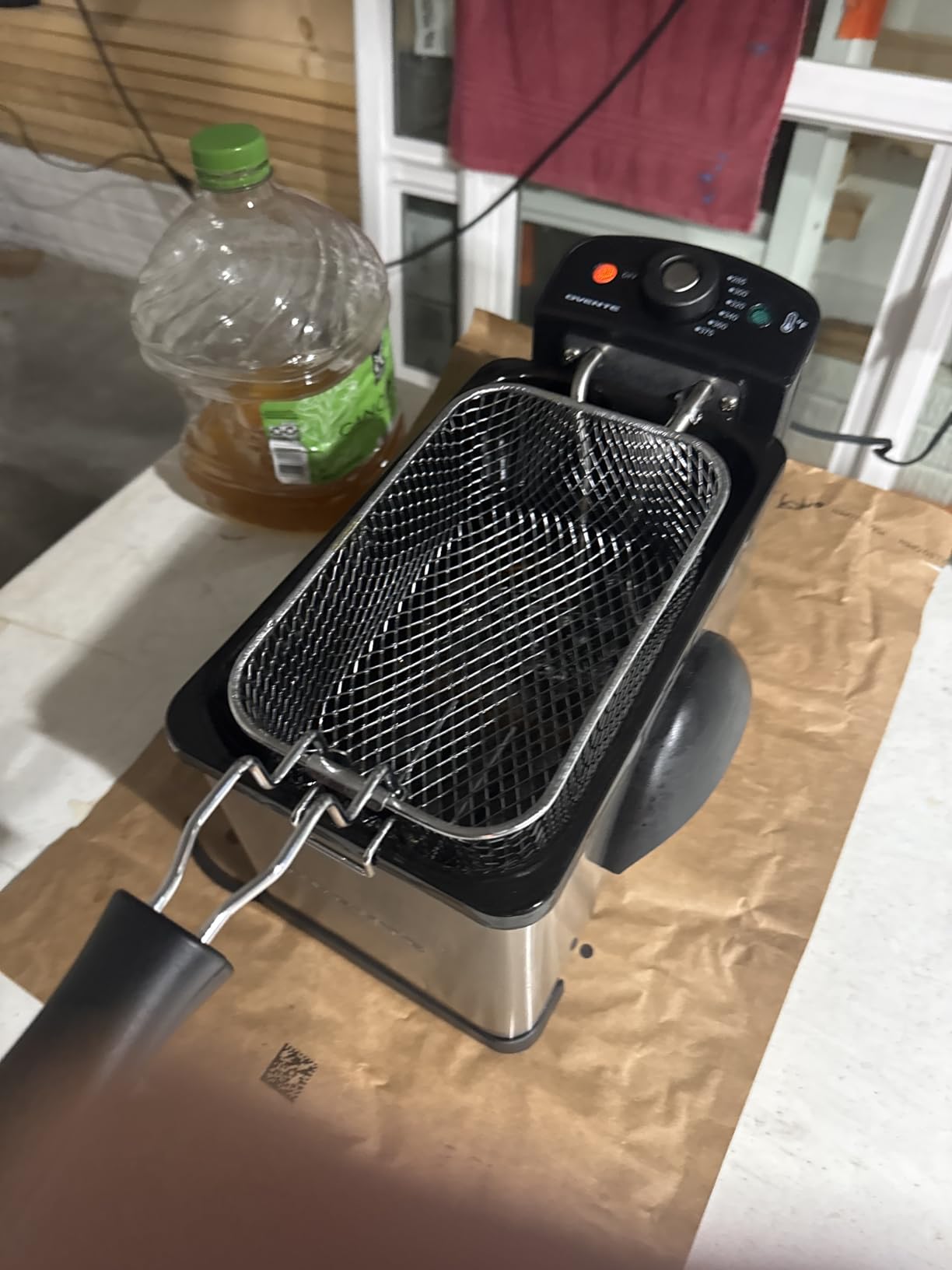 OVENTE Electric Deep Fryer, 2L Capacity, 1500W, Silver FDM2201BR | Lid w/ Viewing Window and Odor Filter, Adjustable Temperature, Removable Frying Basket and Easy to Clean Stainless Steel Body customer photo 2