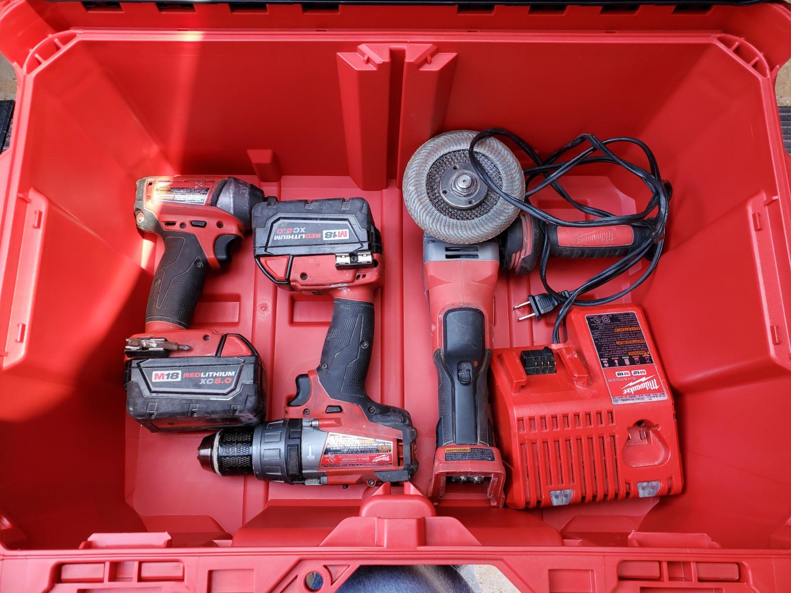 Milwaukee Electric Tool 48-22-8425 Pack out, Large Tool Box, Red customer photo 2