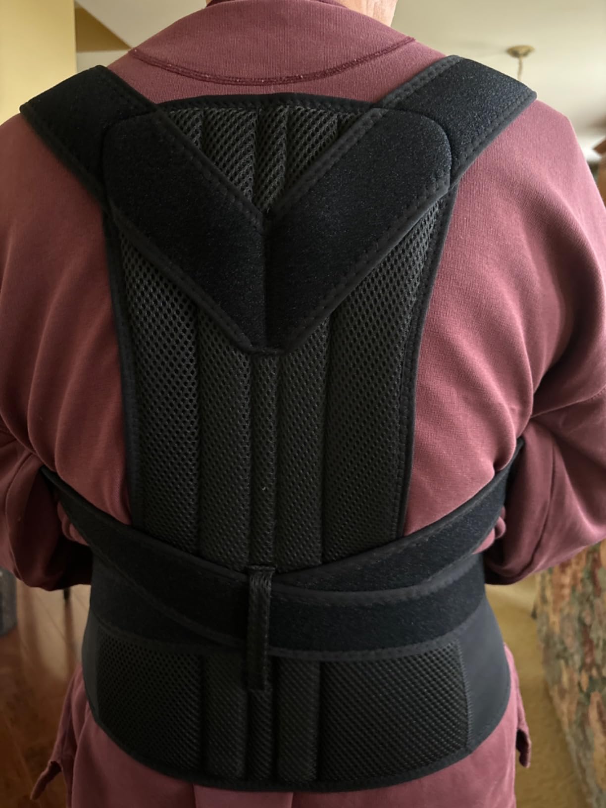 DIANMEI Back Brace Posture Corrector for Women and Men, Back Braces for Upper and Lower Back Pain Relief, Adjustable and Fully Back Support Improve Posture and Lumbar Support(L, 35.3