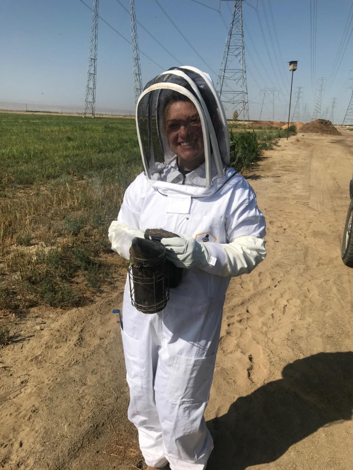 Bee Suit with Fencing Veil and Gloves – XL customer photo 1