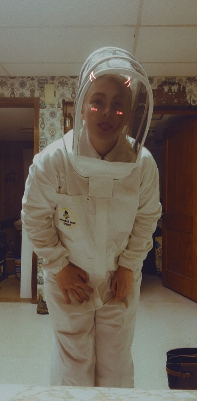 Bee Suit with Fencing Veil and Gloves – XL customer photo 2