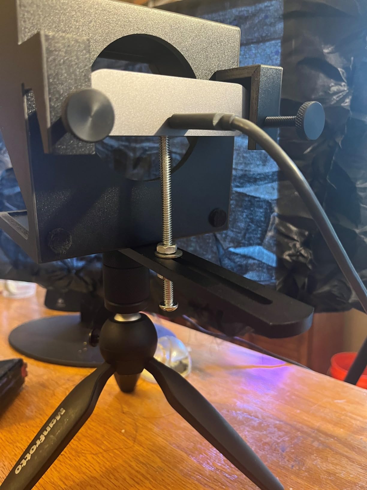 The Original Compact Personal Teleprompter for Video Production. No Studio Required. Perfect for DSLRs, Webcams, and Built-in Laptop Cameras. Use with iOS or Android. customer photo 2