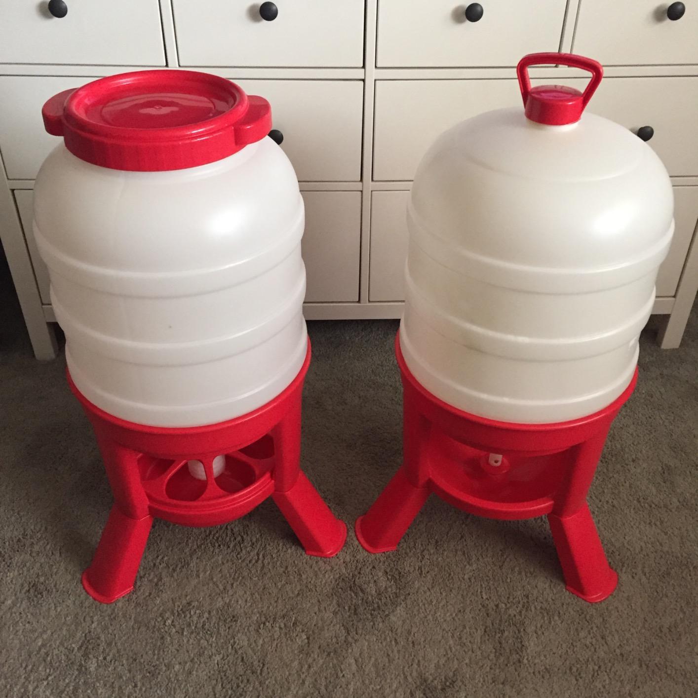 Little Giant® Plastic Dome Feeder | Heavy Duty Plastic Gravity Fed Poultry Feed Container Tank | Backyard Poultry for Hobbyists, Farmers and Ranchers | 60 LB customer photo 2