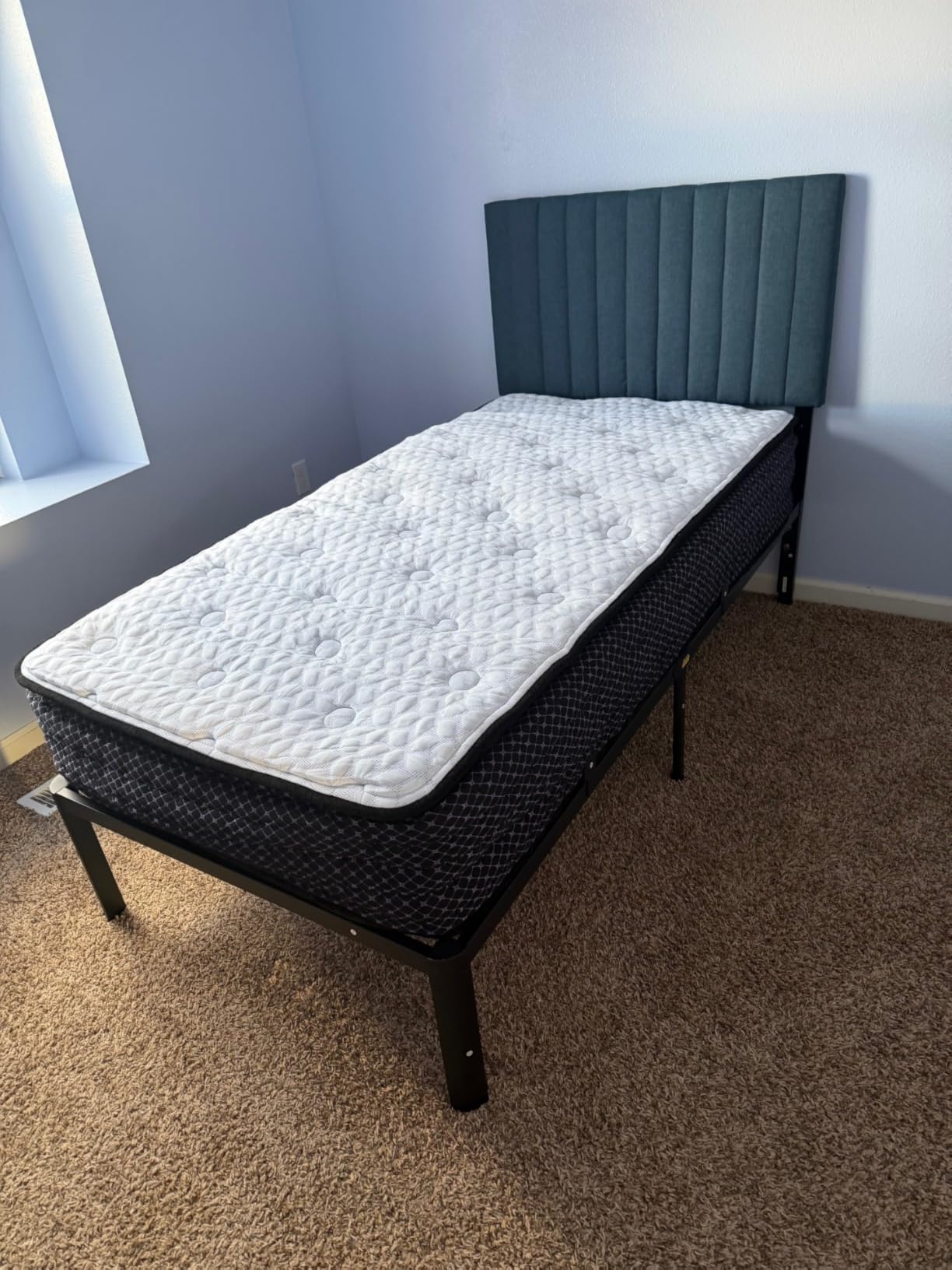 Signature Design by Ashley 12 Inch Hybrid King Mattress in a Box customer photo 1