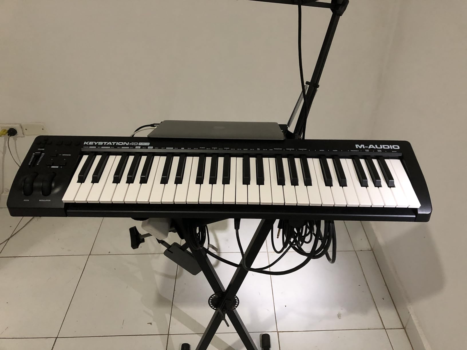 M-AUDIO Keystation 49 MK3 USB MIDI Controller customer photo 2