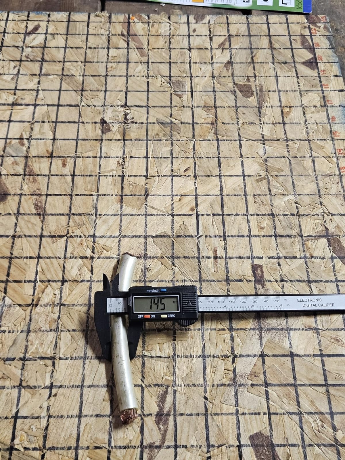 Digital Caliper, Adoric Calipers 0-6 Inch, Inch/mm Conversion, Large LCD customer photo 1