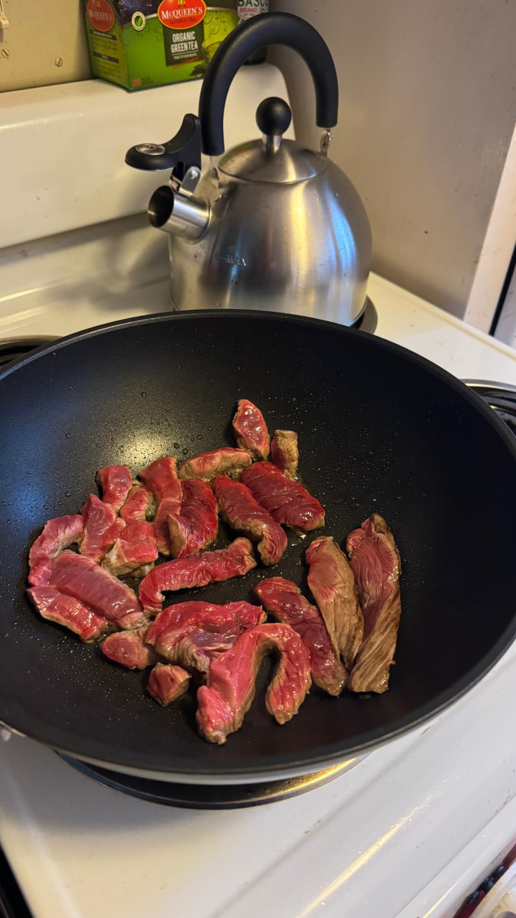 Cooks Standard Classic 11-Inch Hard Anodized Nonstick Wok Stir Fry Pan customer photo 2