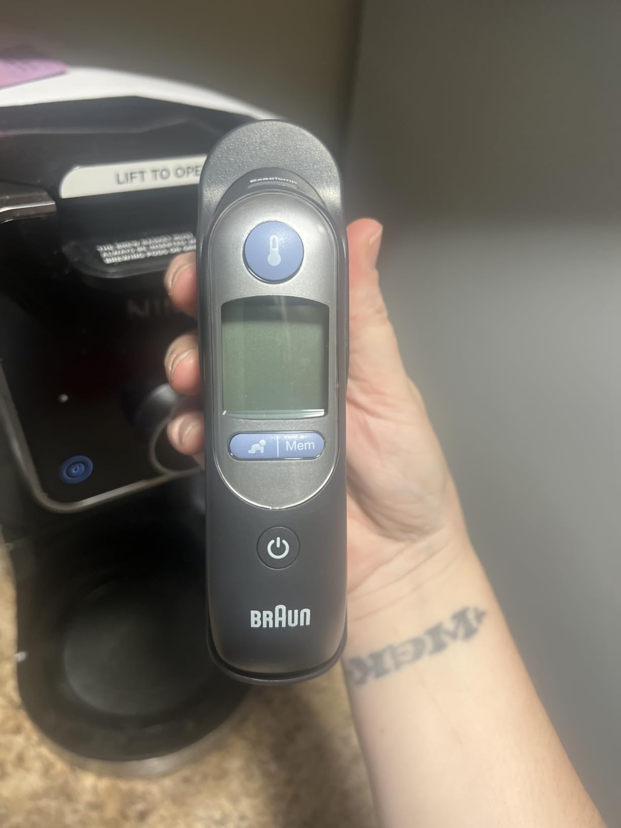 Braun ThermoScan 7 Digital Ear Thermometer for Adults, Babies & Infants customer photo 2