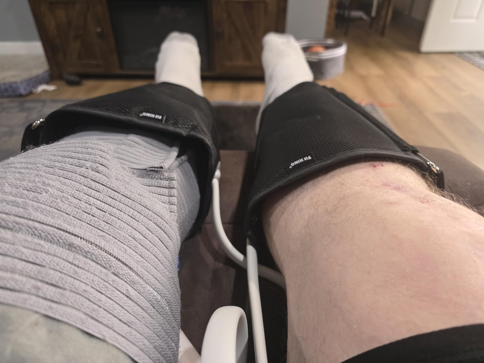 FIT KING Calf Massager, Sequential Air Compression Leg Massager customer photo 2