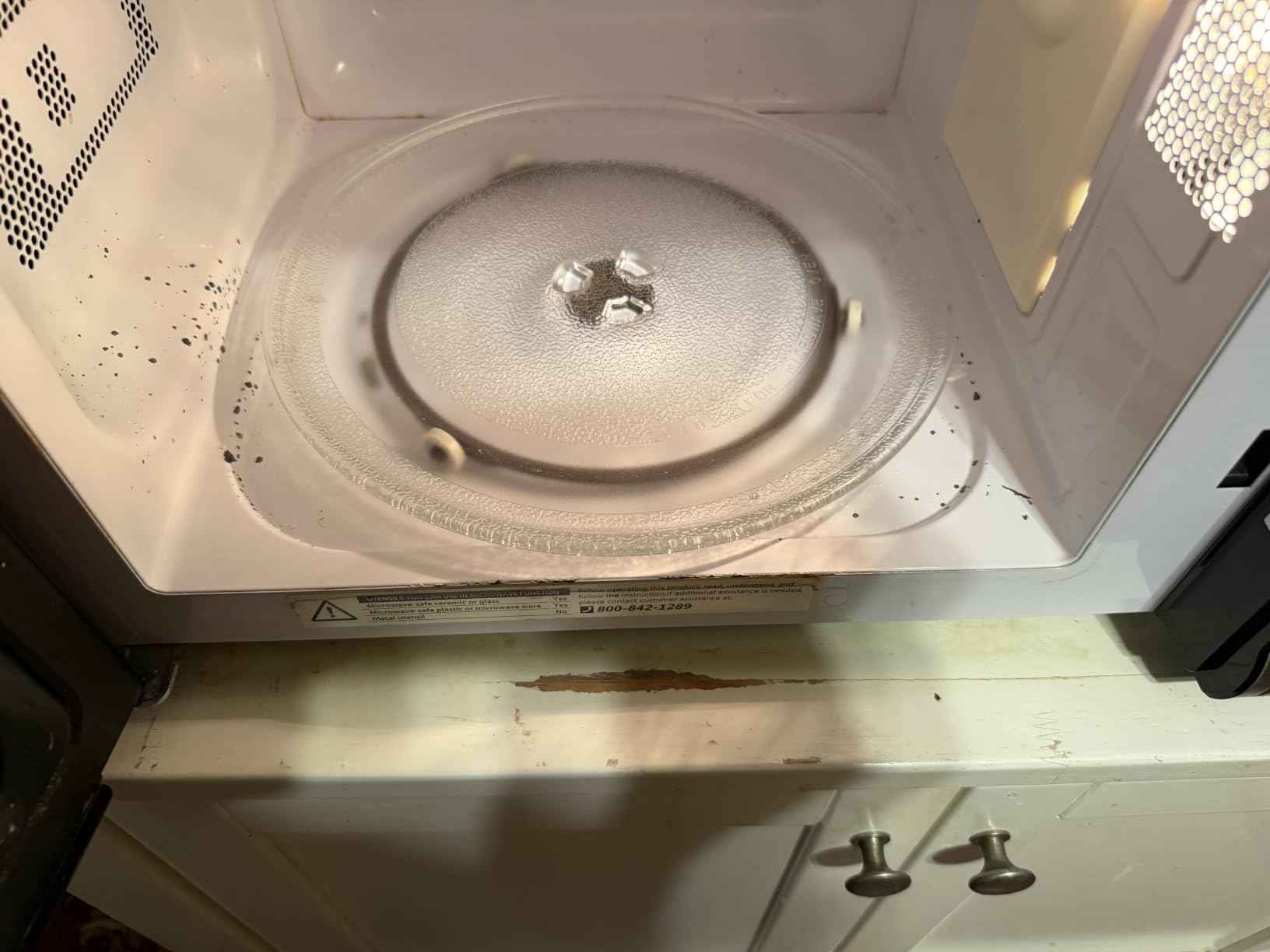 BLACK+DECKER Microwave Oven Countertop, 1.1 Cu.Ft, 1000W, Stainless Steel customer photo 2