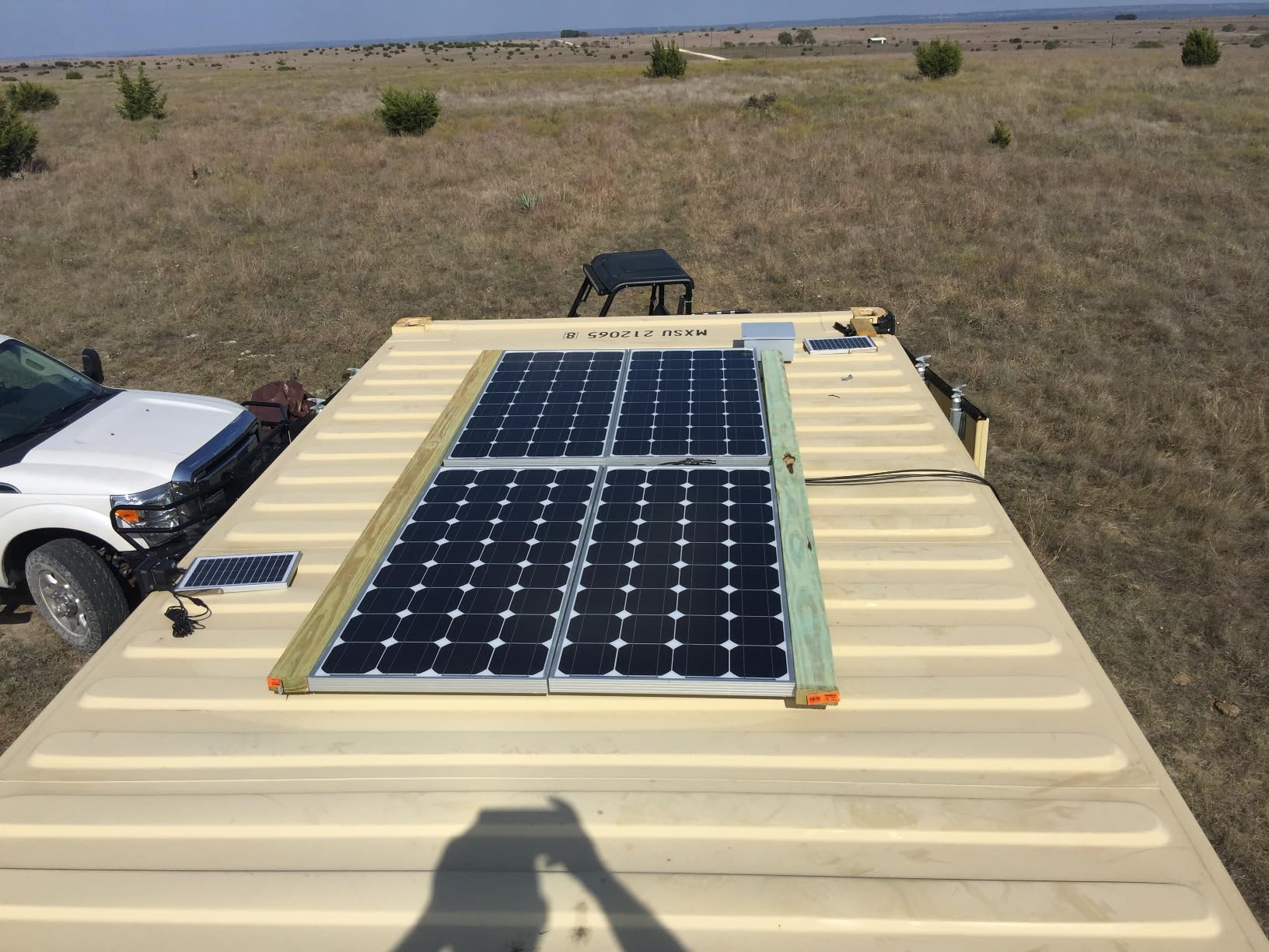 Solar Panels 100W 2PCS, N-Type Solar Panel 25% High-Efficiency 16BB | 200 Watt Solar Panel for 12V Battery Systems, IP67 PV Module for RV Marine Rooftop Farm Trailer Cabin Home Off-Grid customer photo 1