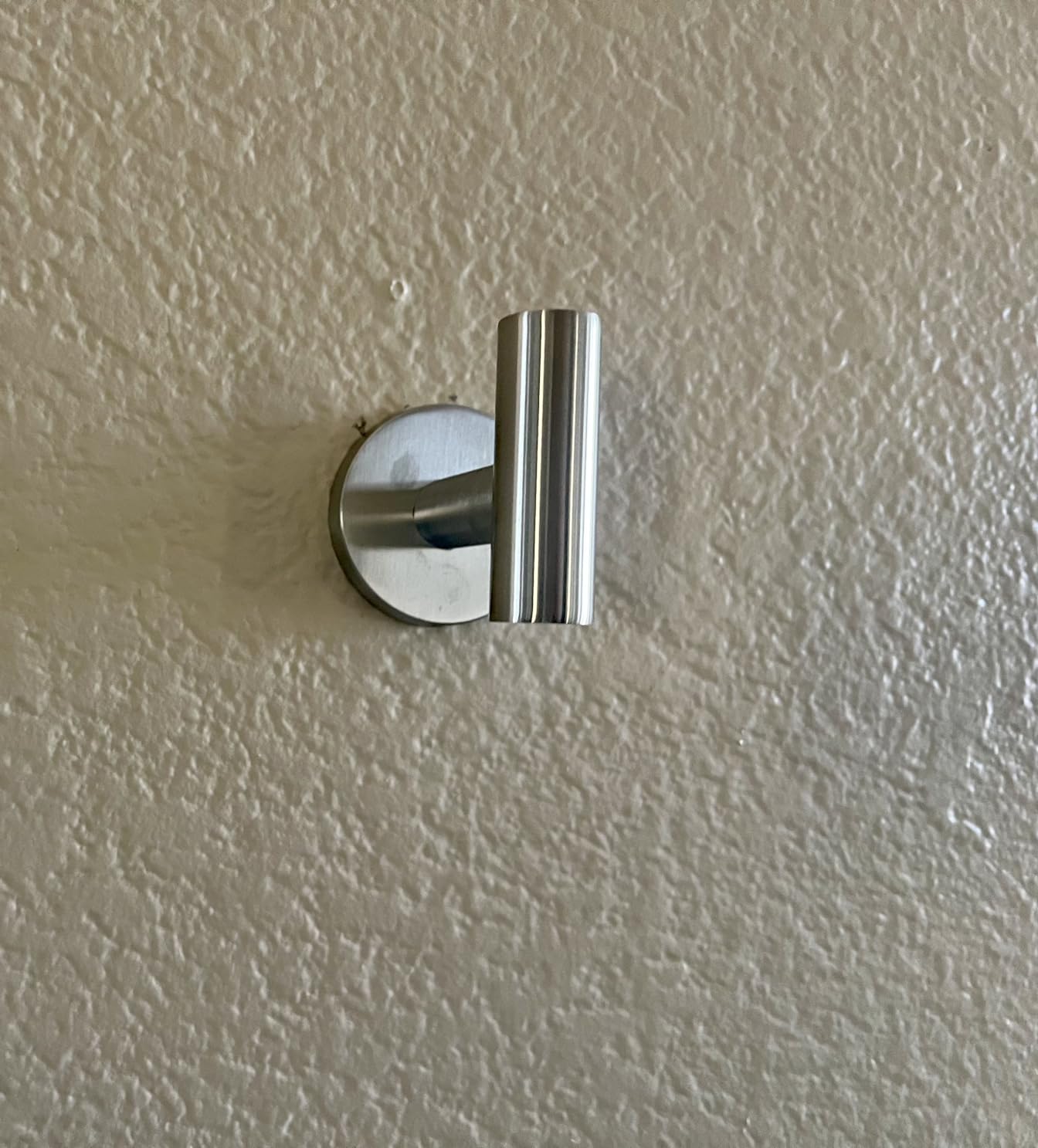 Nolimas Towel Coat Hook Matte Black SUS304 Stainless Steel Bathroom Clothes Cabinet Closet Sponges Robe Hook Wall Mounted Round Kitchen Heavy Duty Door Hanger 2 Packs customer photo 2