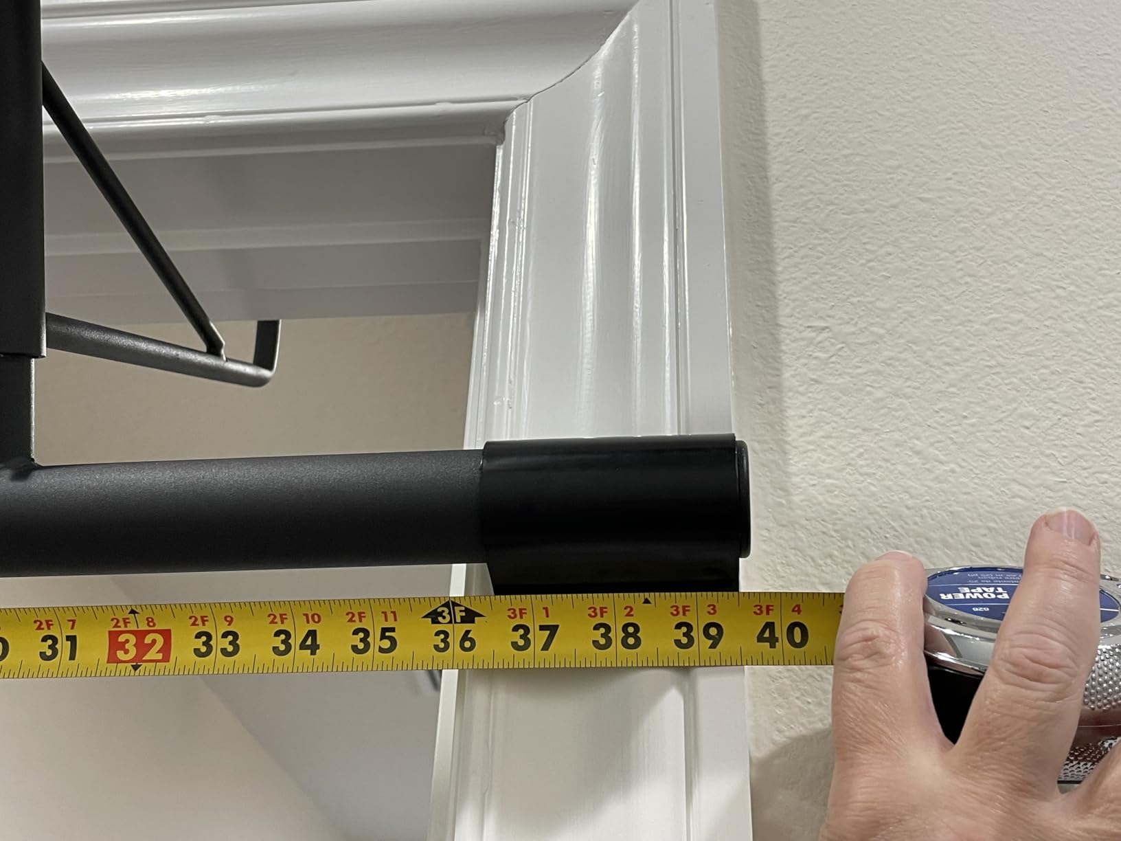 AmazeFan Pull Up Bar Doorway with Ergonomic Grip - Fitness Chin-Up Frame for Home Gym Exercise - Multi-Angle Grip - 2024 Upgrade Smart Hook (Fits Almost All Doors) customer photo 1