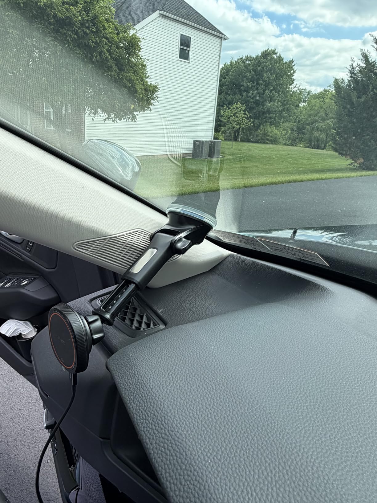 APPS2Car Magnetic Phone Mount for Car, Dashboard & Windshield Suction Cup customer photo 1