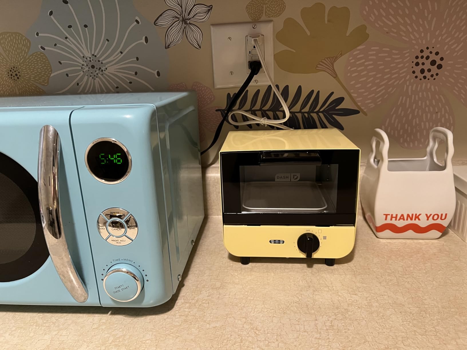 Dash Mini Toaster Oven | Small Toaster Oven for Dorms, Apartments, & Small Kitchens, Adjustable Timer Dial with Auto Shutoff, Removable Cooking Tray & Crumb Catch, Aqua customer photo 2