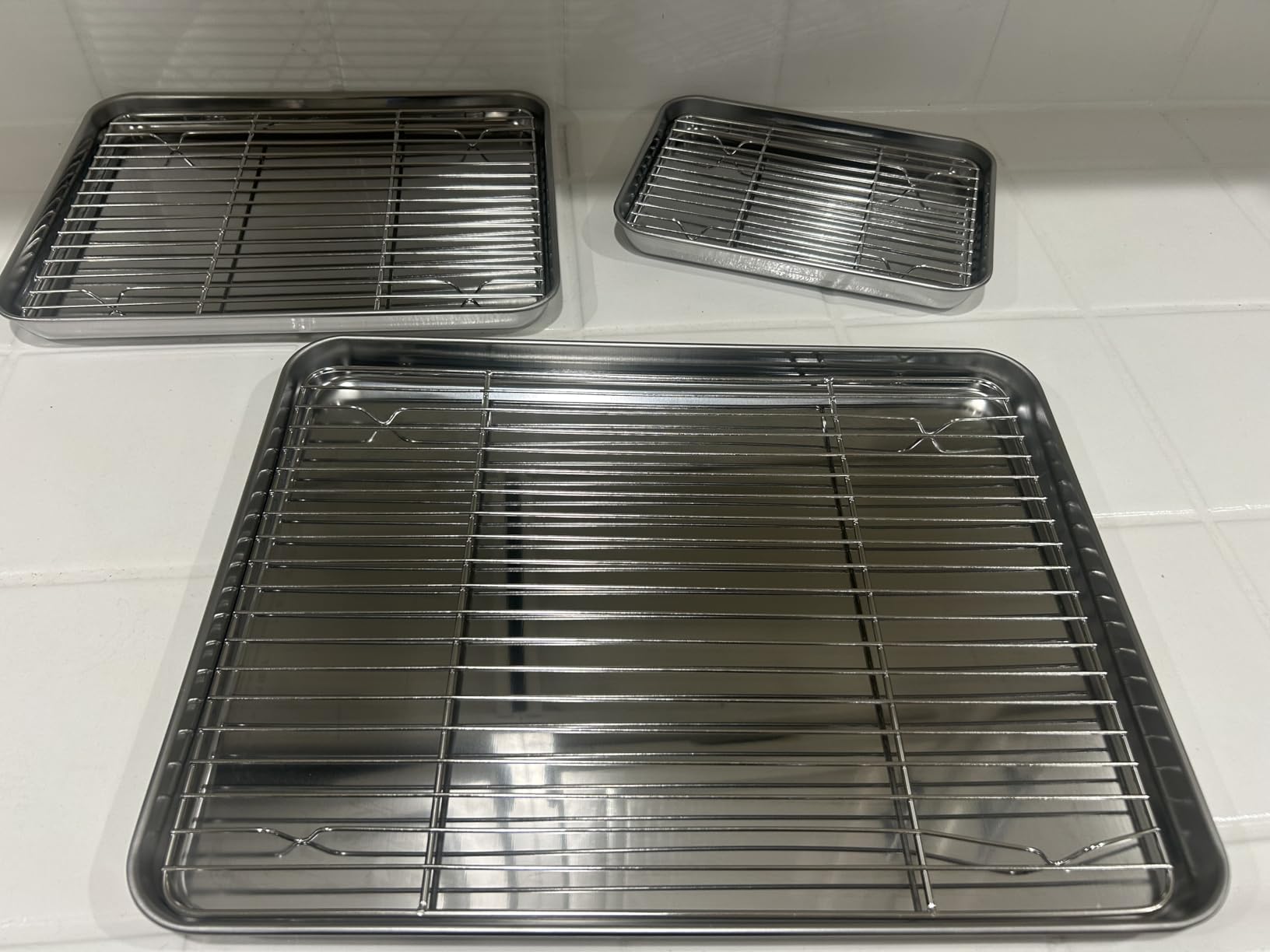 Wildone Baking Sheet with Rack Set (3 Pans + 3 Racks), Stainless Steel Baking Pan Cookie Sheet with Cooling Rack, Non Toxic & Heavy Duty & Easy Clean customer photo 2