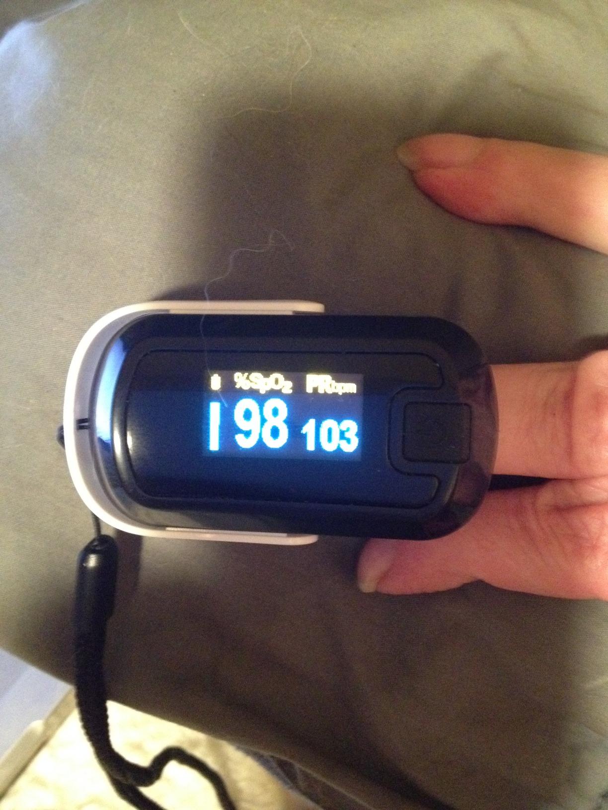 mibest OLED Finger Pulse Oximeter, O2 Meter, Dual Color White/Black customer photo 2
