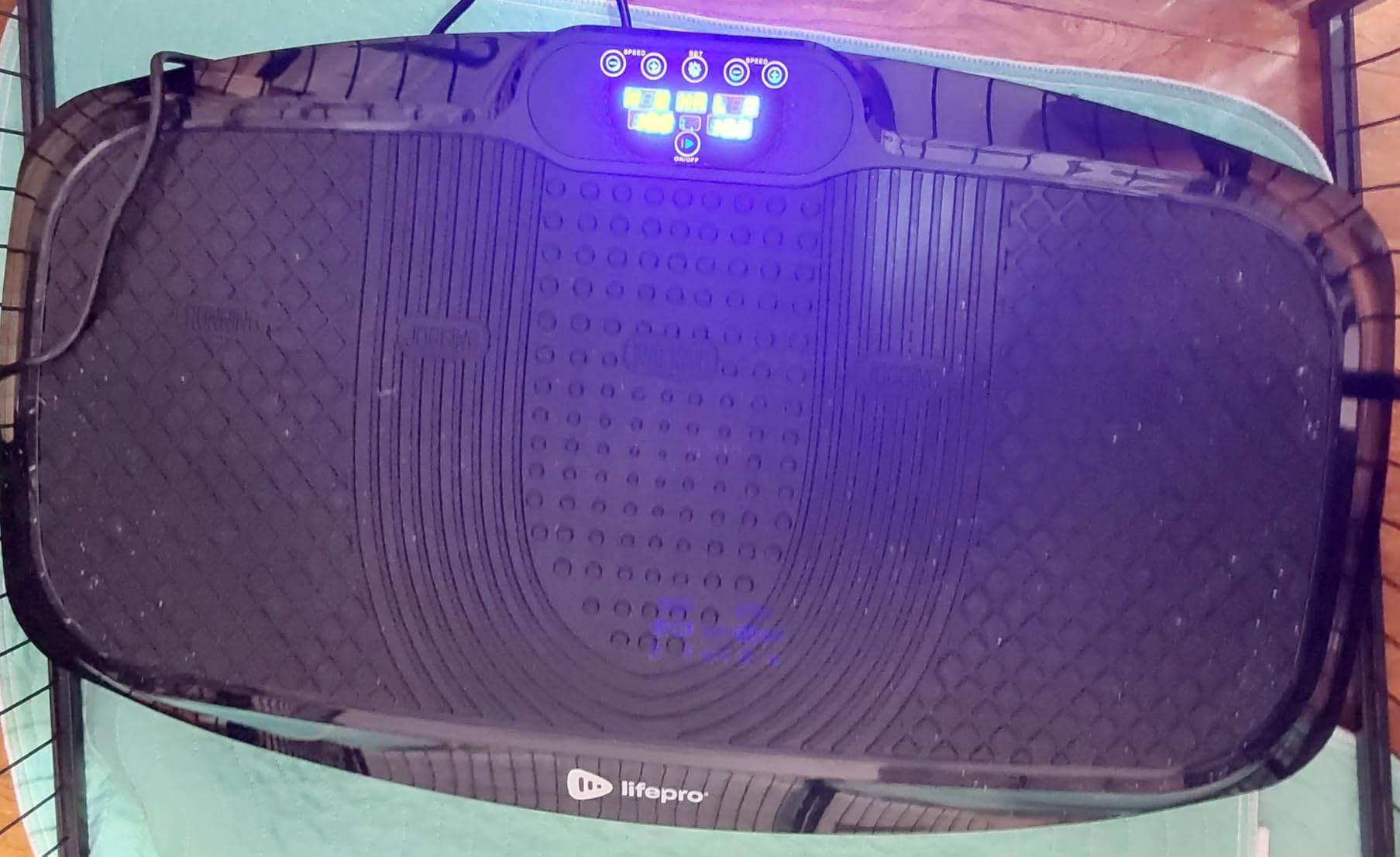 Lifepro Turbo & Hovert 3D Vibration Plate Exercise Machine with 99 Speeds customer photo 2