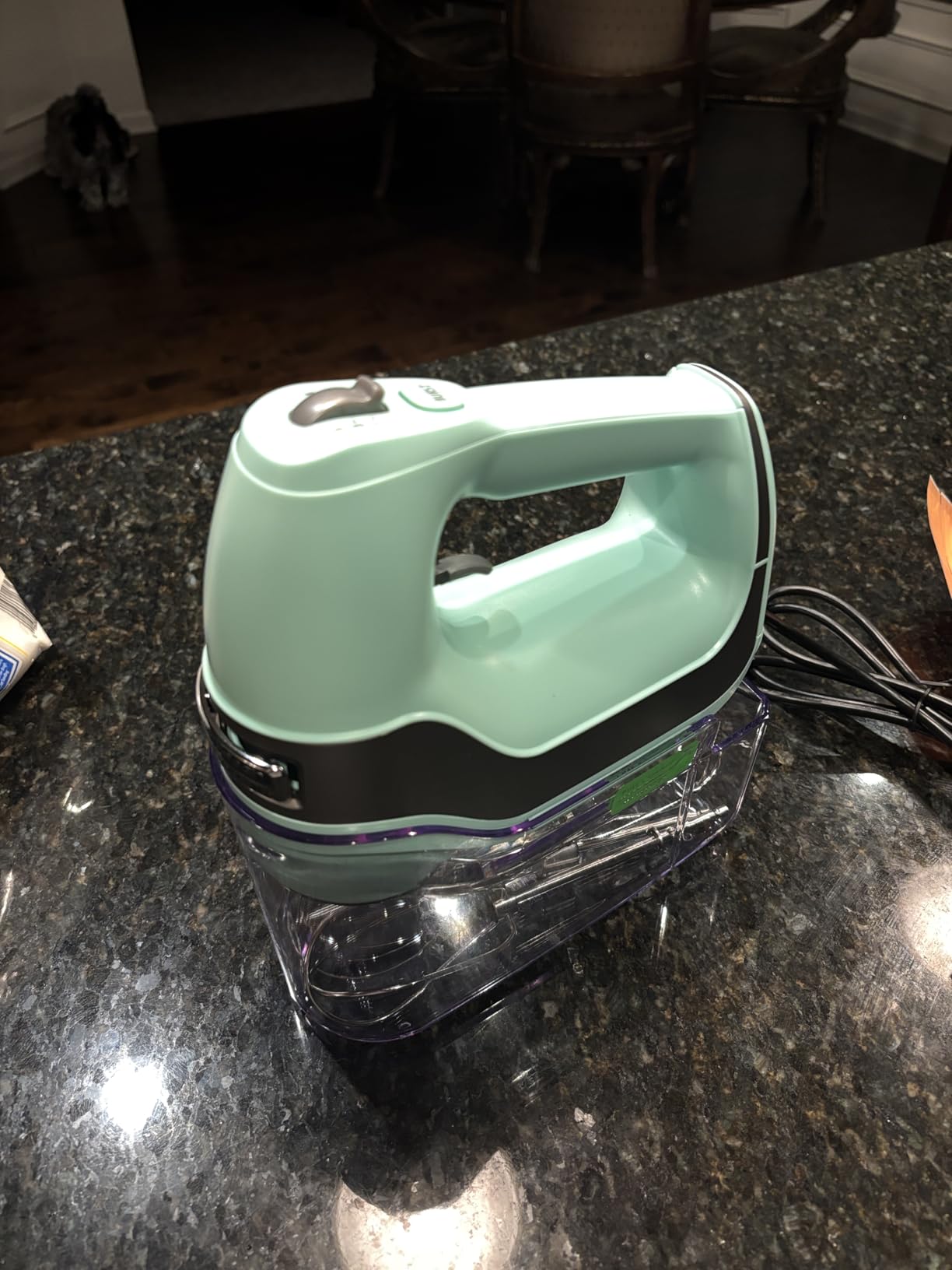 Hamilton Beach Professional 5-Speed Electric Hand Mixer with Snap-On Storage Case, QuickBurst, Stainless Steel Twisted Wire Beaters and Whisk, Mint (62658) | High-Performance DC Motor | Slow Start | Snap-On Storage Case | Stainless Steel Beaters & Whisk | Mint | 62658 customer photo 1