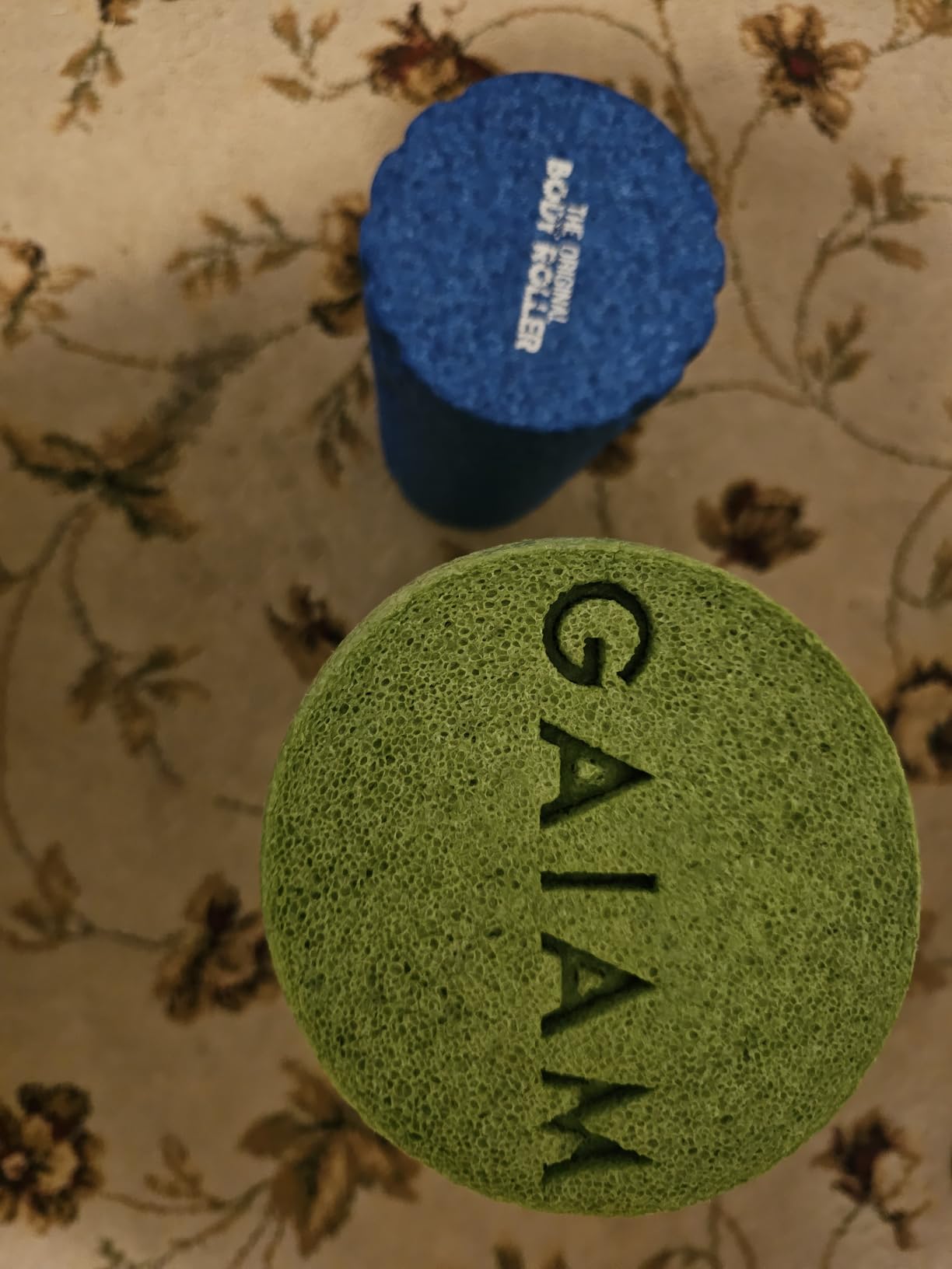 The Original Body Roller - High Density Foam Roller Massager for Deep Tissue Massage of the Back and Leg Muscles - Self Myofascial Release of Painful Trigger Point Muscle Adhesions (Blue) customer photo 1