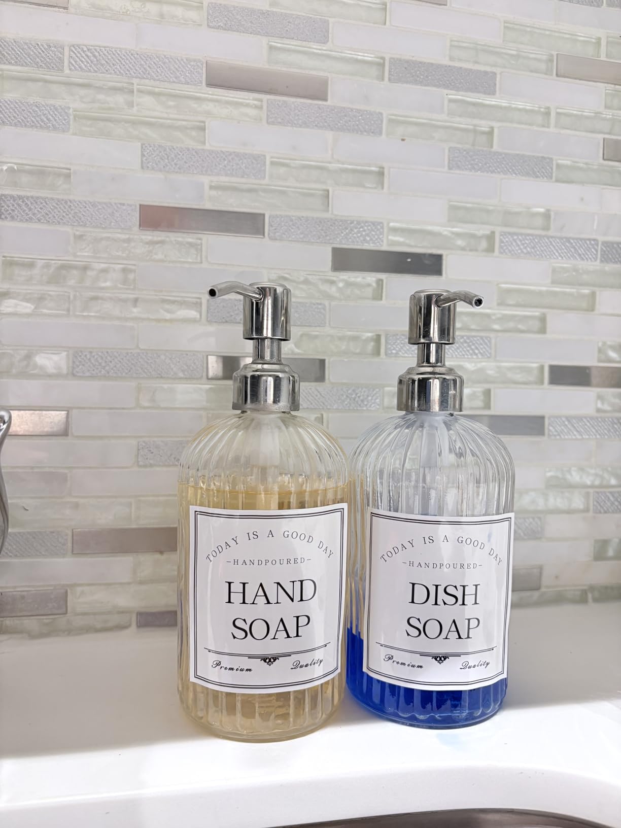 JASAI 18 Oz Clear Glass Soap Dispenser with Rust Proof Stainless Steel Pump customer photo 1