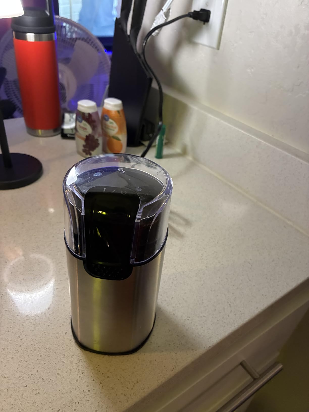 Amazon Basics Fast Electric Coffee Grinder for Home Use, Easy to Use Coffee Bean and Spice Grinder with Heavy-Duty Stainless Steel Grind Blades customer photo 2