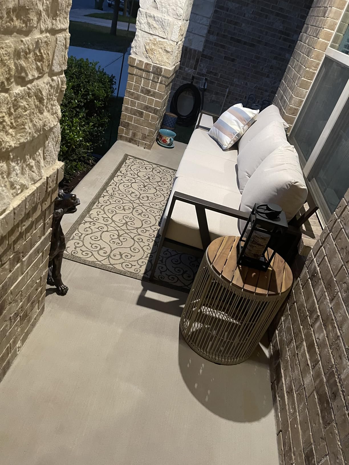 JONATHAN Y Vintage Filigree Indoor Outdoor Area Rug 8X10 Black/Khaki, Madrid Textured Weave for Backyard, Patio, Porch, Easy-Cleaning, High Traffic, Pet-Friendly, Non-Shedding (SMB107A-8) customer photo 1