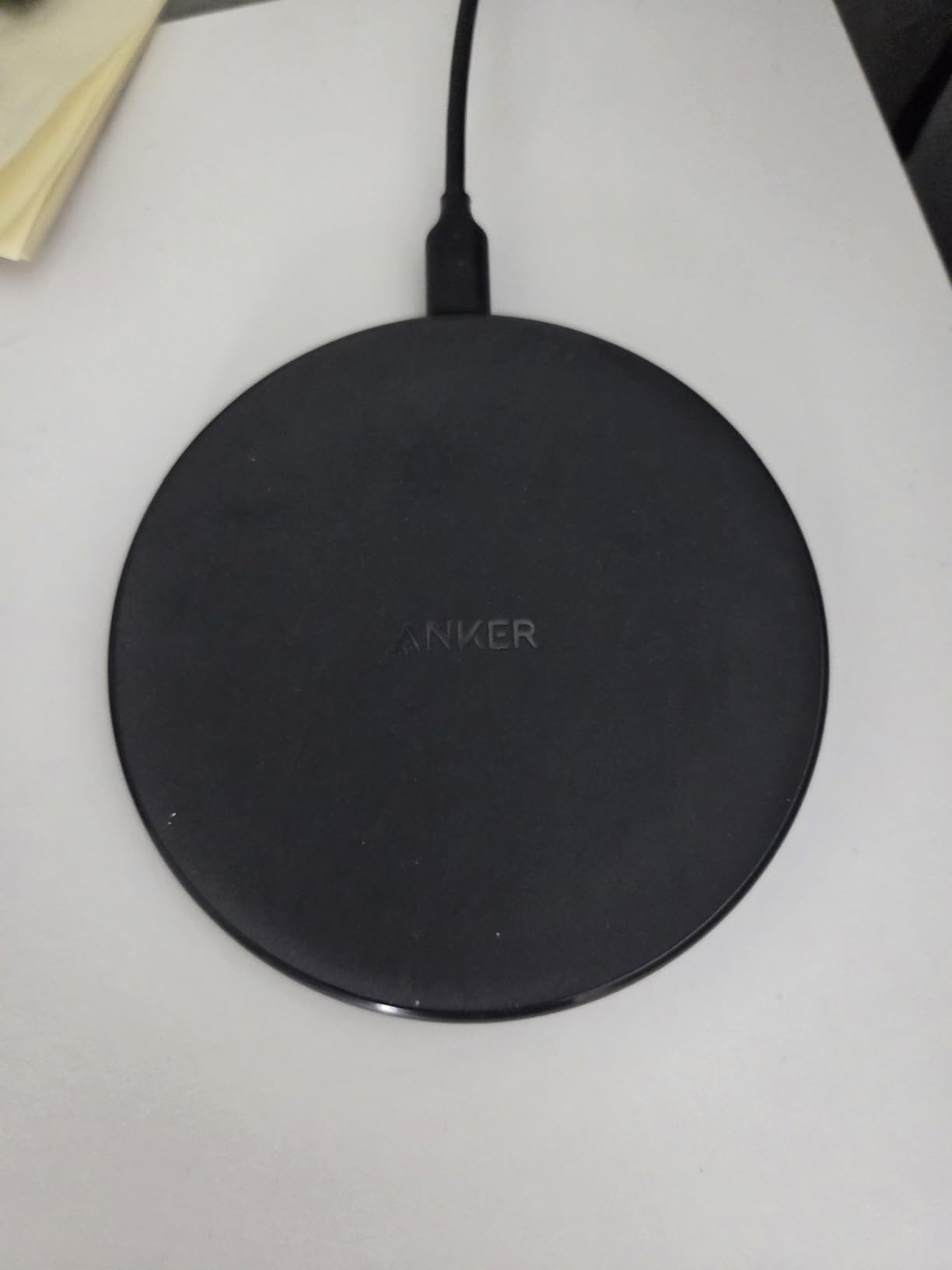 Anker 313 Qi-Certified 10W Fast Wireless Charger Pad | Portable Wireless Charging Pad for Samsung, iPhone, and AirPods (AC Adapter Not Included, Not MagSafe-Compatible) customer photo 1