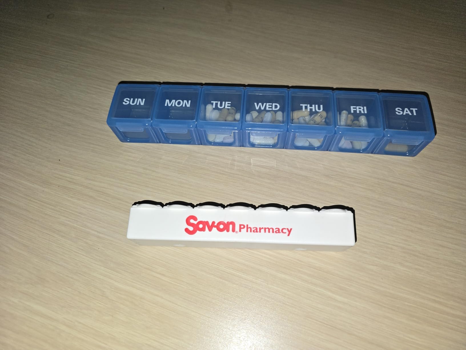 Sukuos Extra Large Weekly Pill Organizer, 7 Day Daily Pill Box Case Easy to Open, Silkscreen Printed Medicine Container with Clear Lid for Vitamins, Fish Oils or Supplements customer photo 1