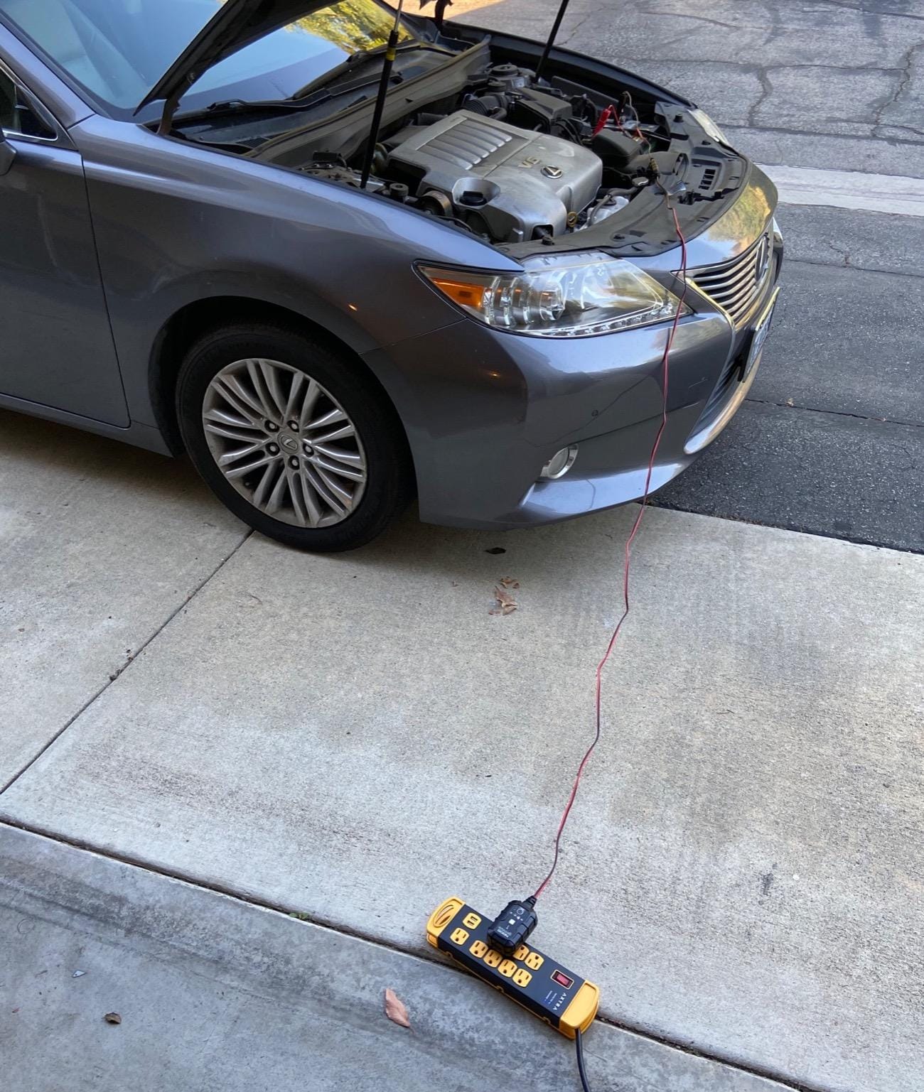 NOCO GENIUS1 1A 6/12V Smart Battery Charger, Trickle Charger & Maintainer customer photo 2