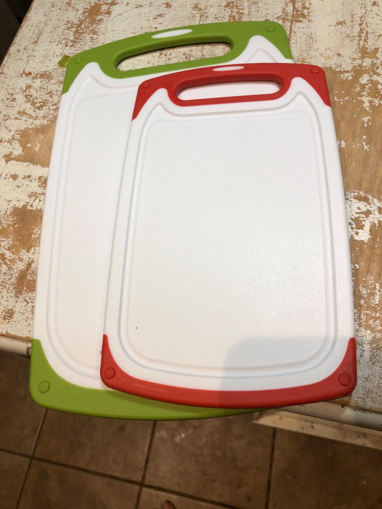 Cutting Boards for Kitchen, Plastic Chopping Board Set of 4 with Non-Slip Feet and Deep Drip Juice Groove, Easy Grip Handle, Dishwasher Safe customer photo 2