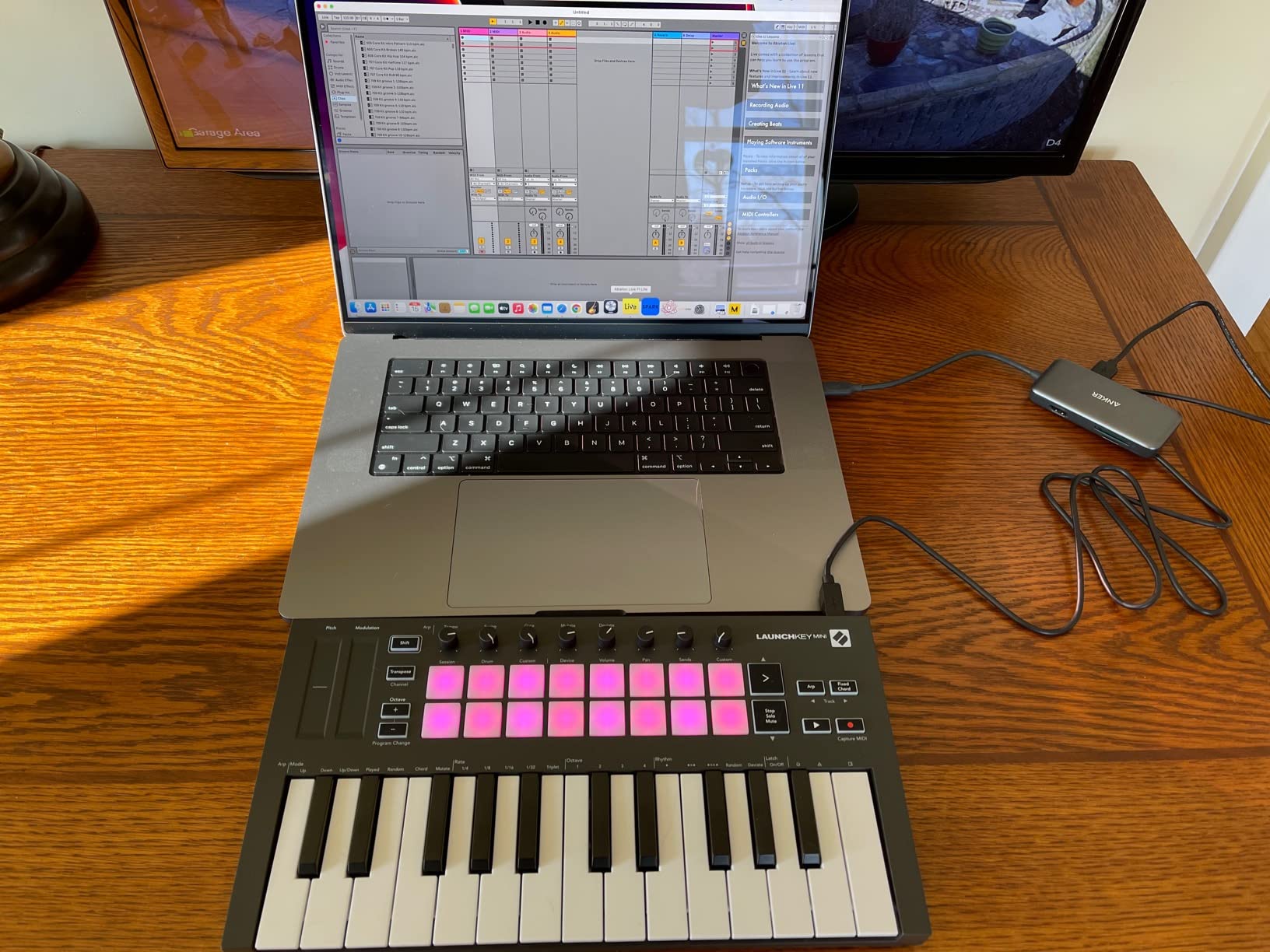 Novation Launchkey Mini [MK3] — Portable 25-Key, USB, MIDI Keyboard Controller with DAW Integration, Chord Mode, and Arpeggiator — for Music Production customer photo 1