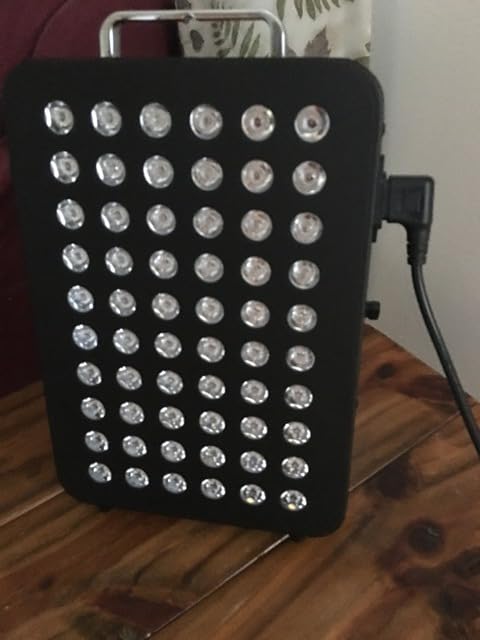 BestQool Red Light Therapy Panel, 660nm Red & 850nm Infrared Light, 105W customer photo 2