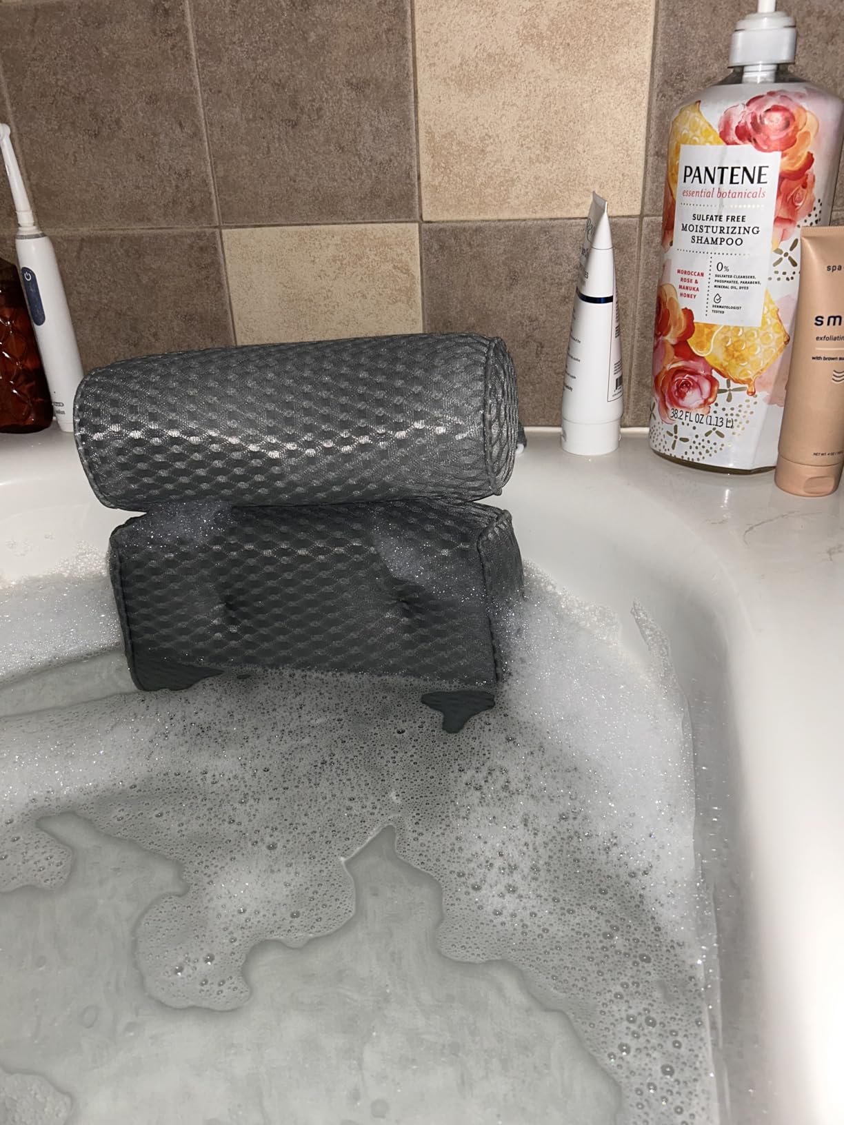 AEROiVi Luxury Bath Pillows for Tub Soft Mesh Strong 6 Suction Cups White customer photo 1