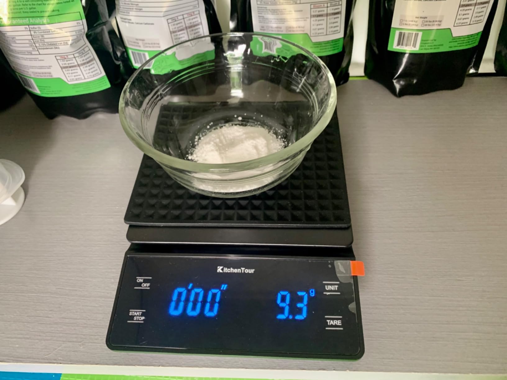 KitchenTour Coffee Scale with Timer 3kg/0.1g High Precision Pour Over Drip Espresso Scale with Back-Lit LCD Display (Batteries Included) customer photo 1