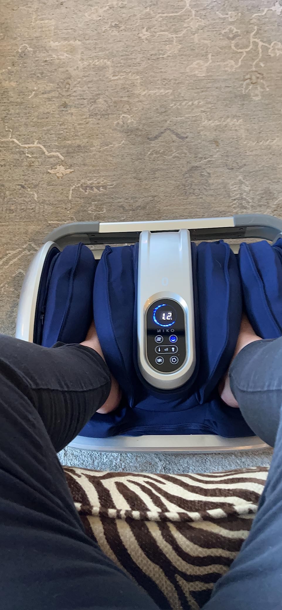 MIKO Shiatsu Foot, Leg and Calf Massager with Heat customer photo 1