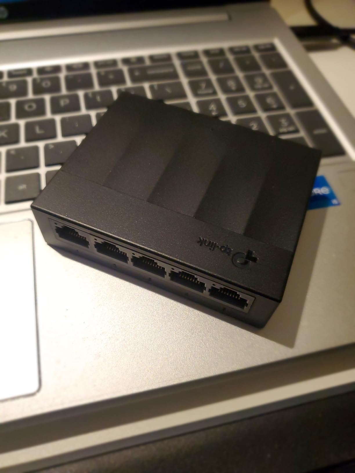 TP-Link LS1005G, Litewave 5 Port Gigabit Ethernet Unmanaged Switch customer photo 2