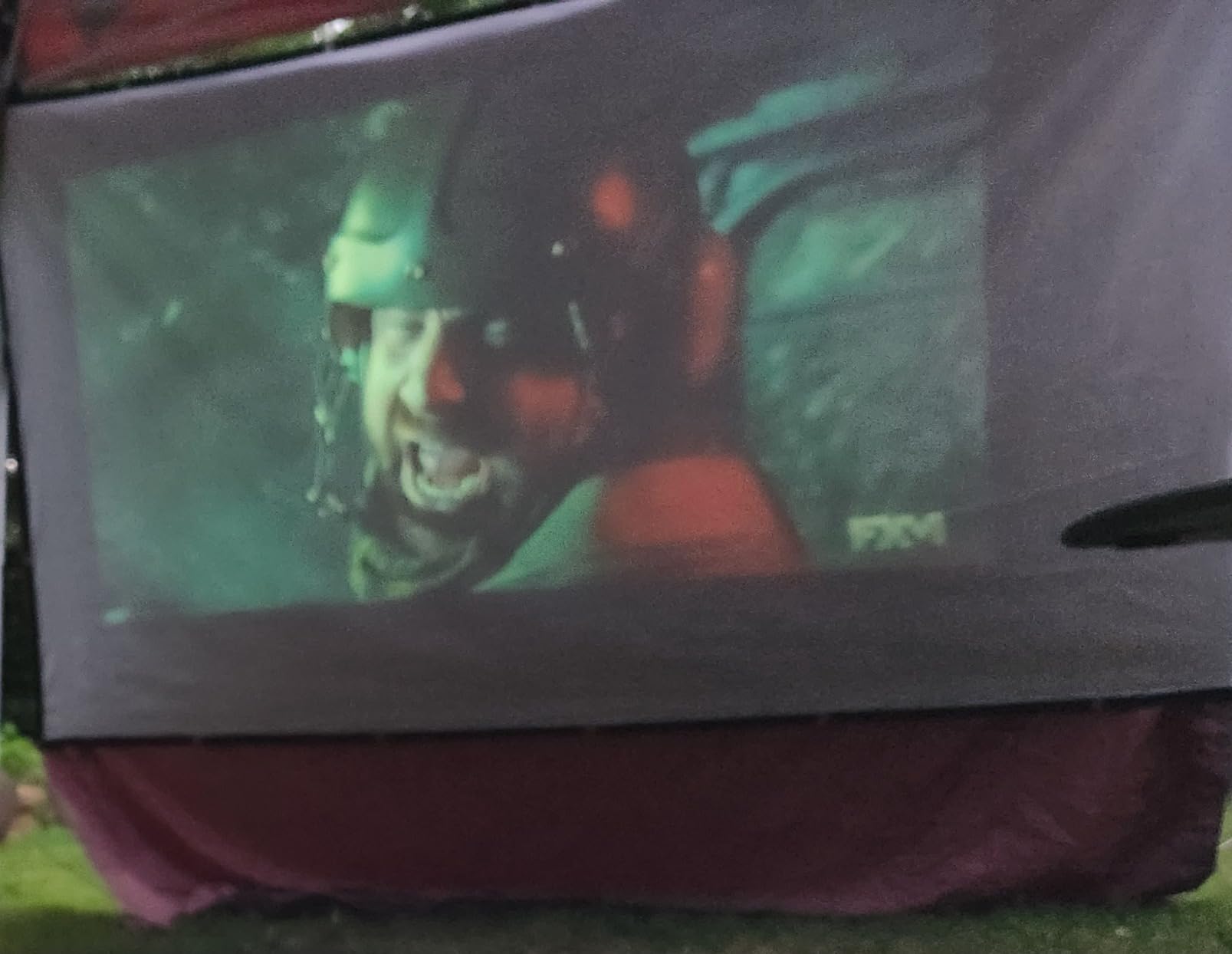 Projector Screen, 100 inch Movie Projector Screen16:9 Foldable Portable Projector Screens for Home Theater, Outdoor, Indoor Party, Office, Weding customer photo 1