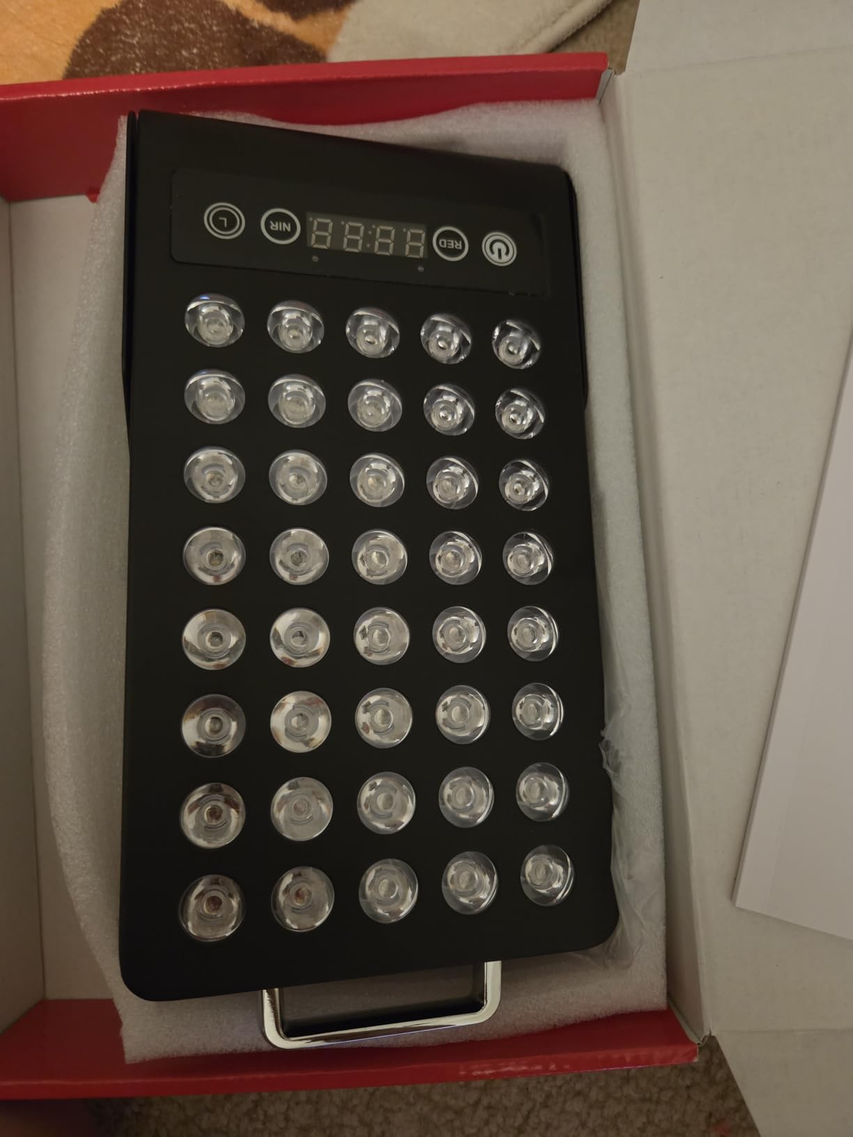 BestQool Red Light Therapy Panel, 660nm 850nm Red and NIR for Face, 50W customer photo 1