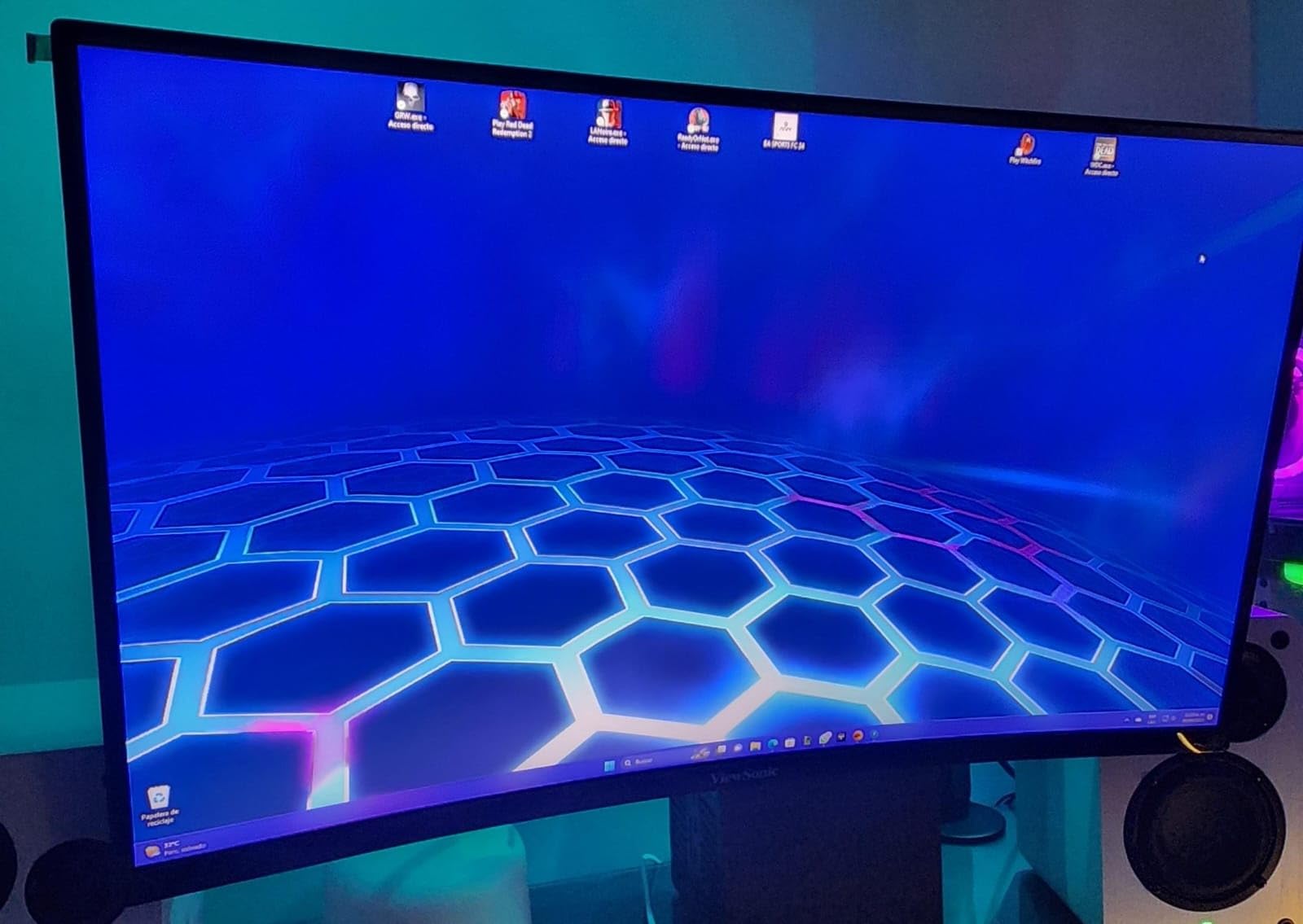 ViewSonic VX2718-2KPC-MHD 27 Inch 1440p Curved Gaming Monitor, 180Hz customer photo 2