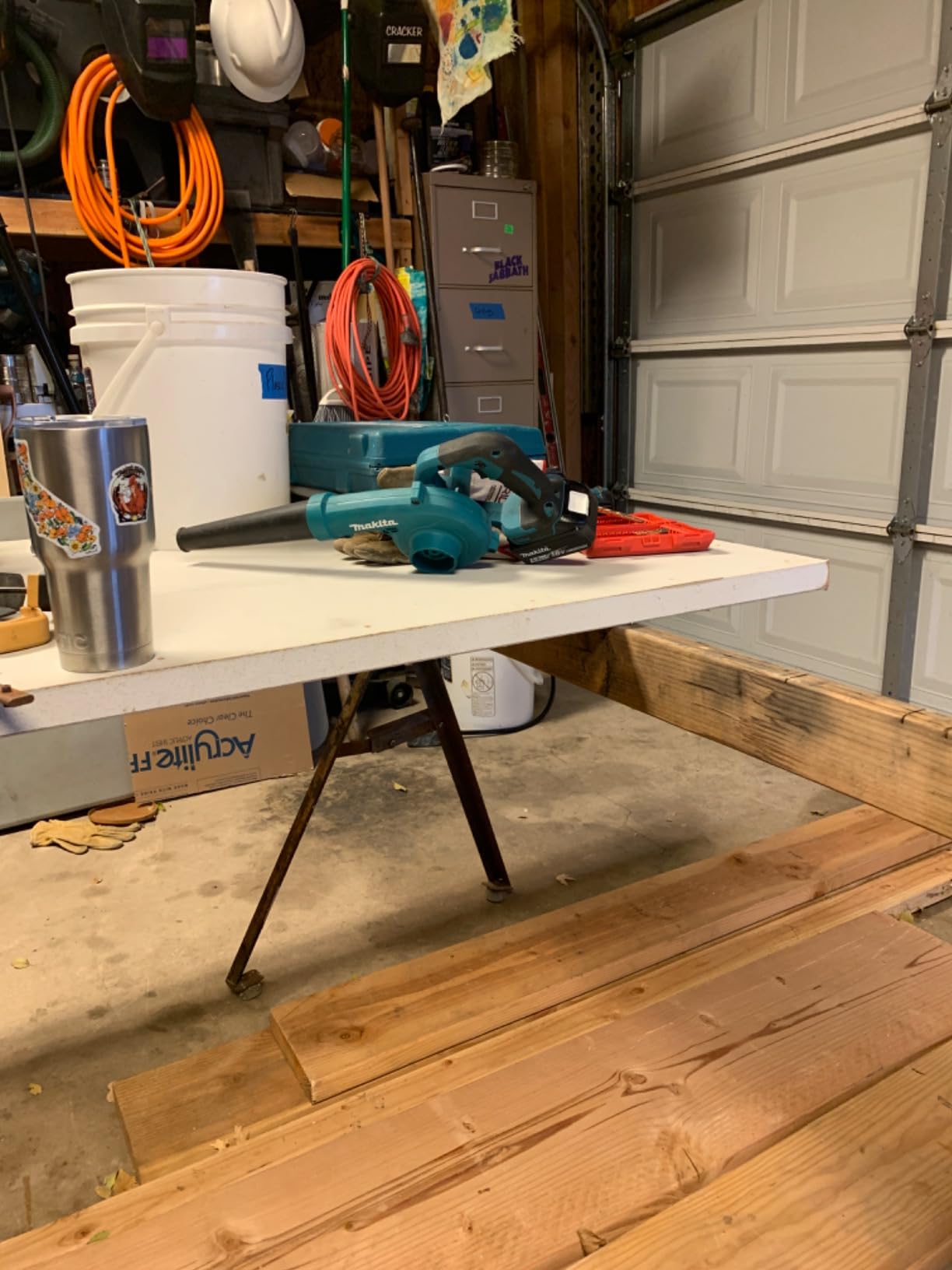 Makita DUB185Z Cordless Handheld Leaf Blower Powered by 18V LXT Li-Ion Battery customer photo 1