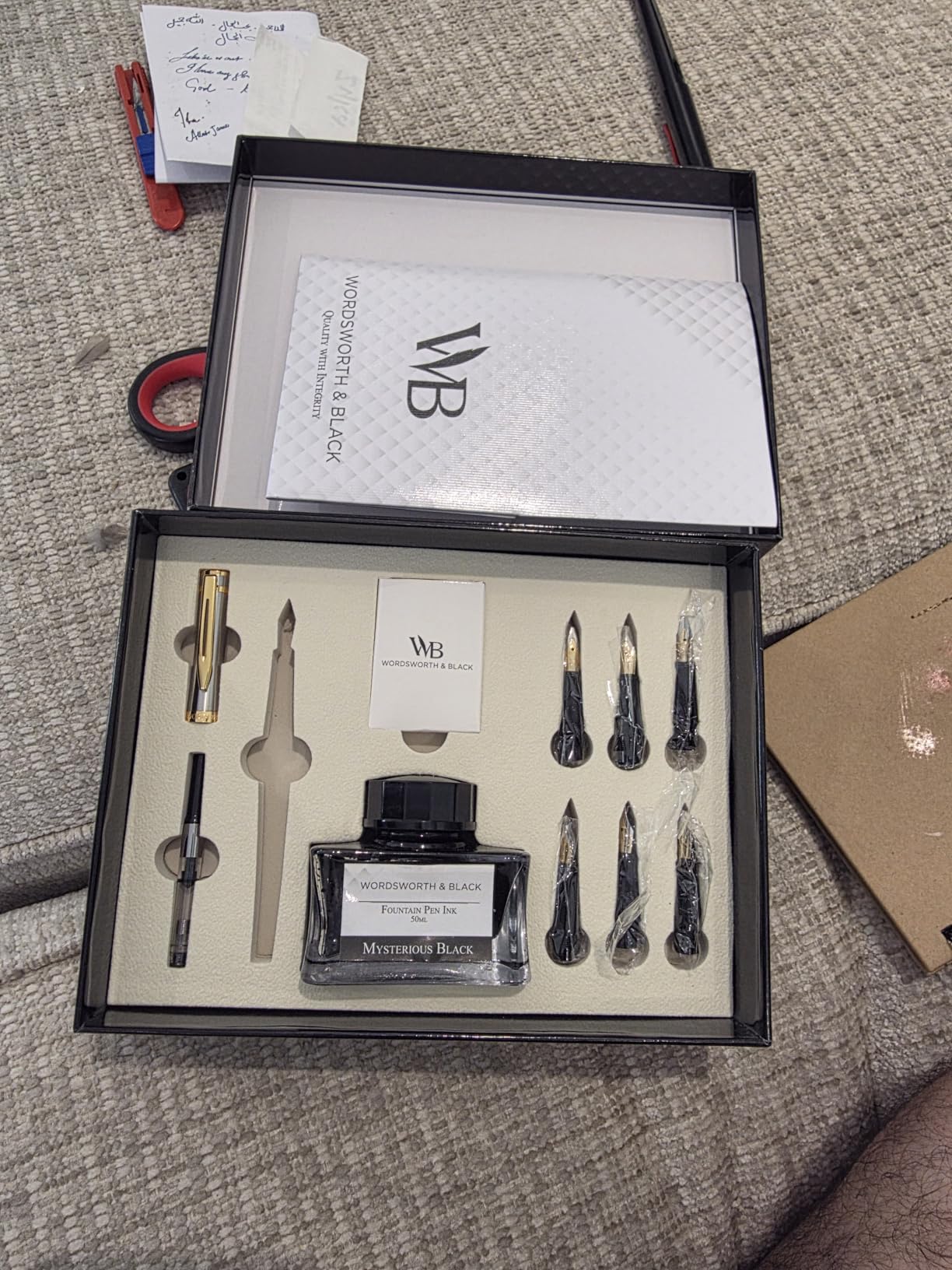 Wordsworth & Black Luxury Calligraphy Pen Set for Writing, 6 Nibs, Black customer photo 2