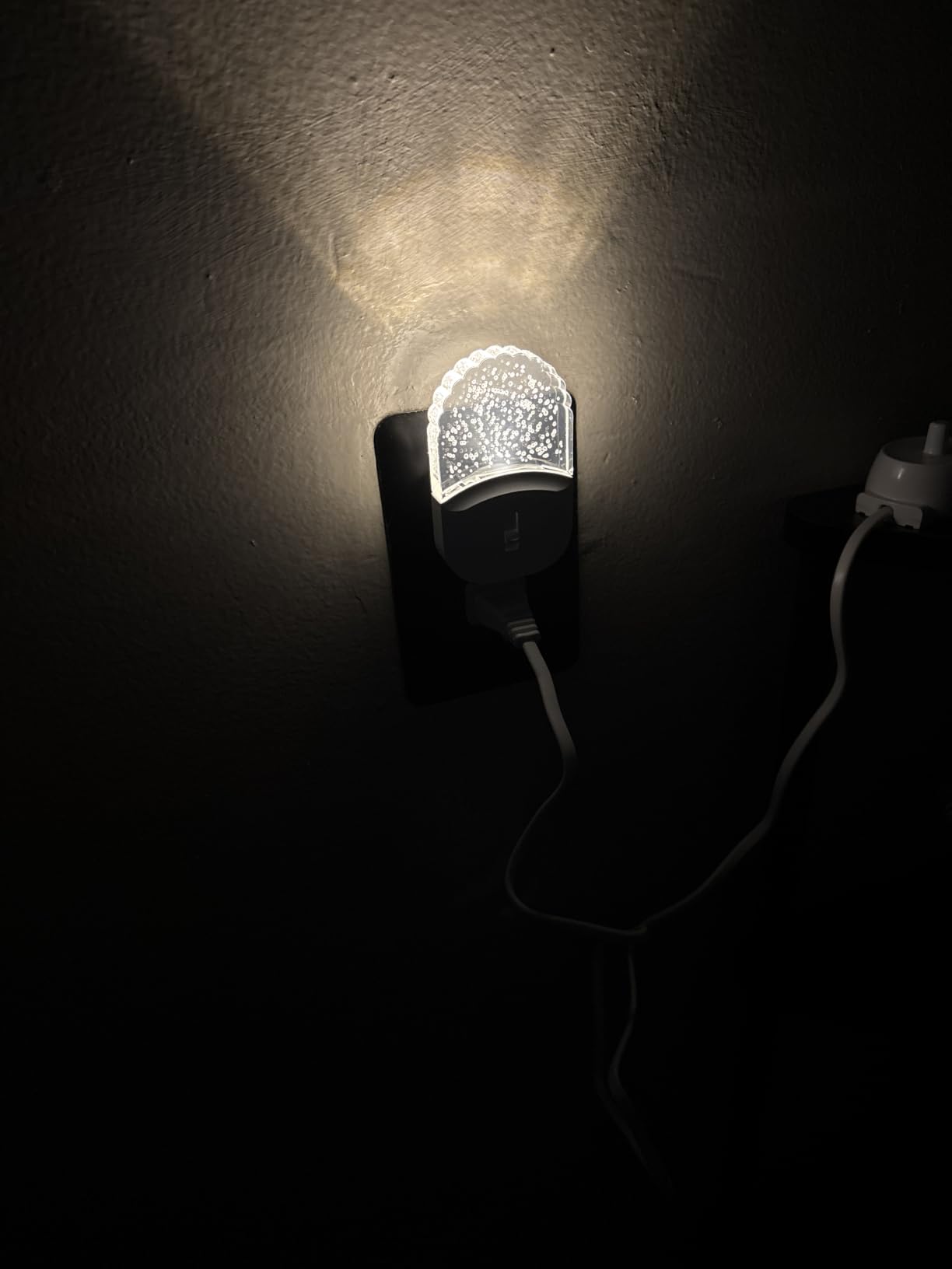 DORESshop Night Lights Plug Into Wall,Color Changing Night Light for Kids customer photo 1