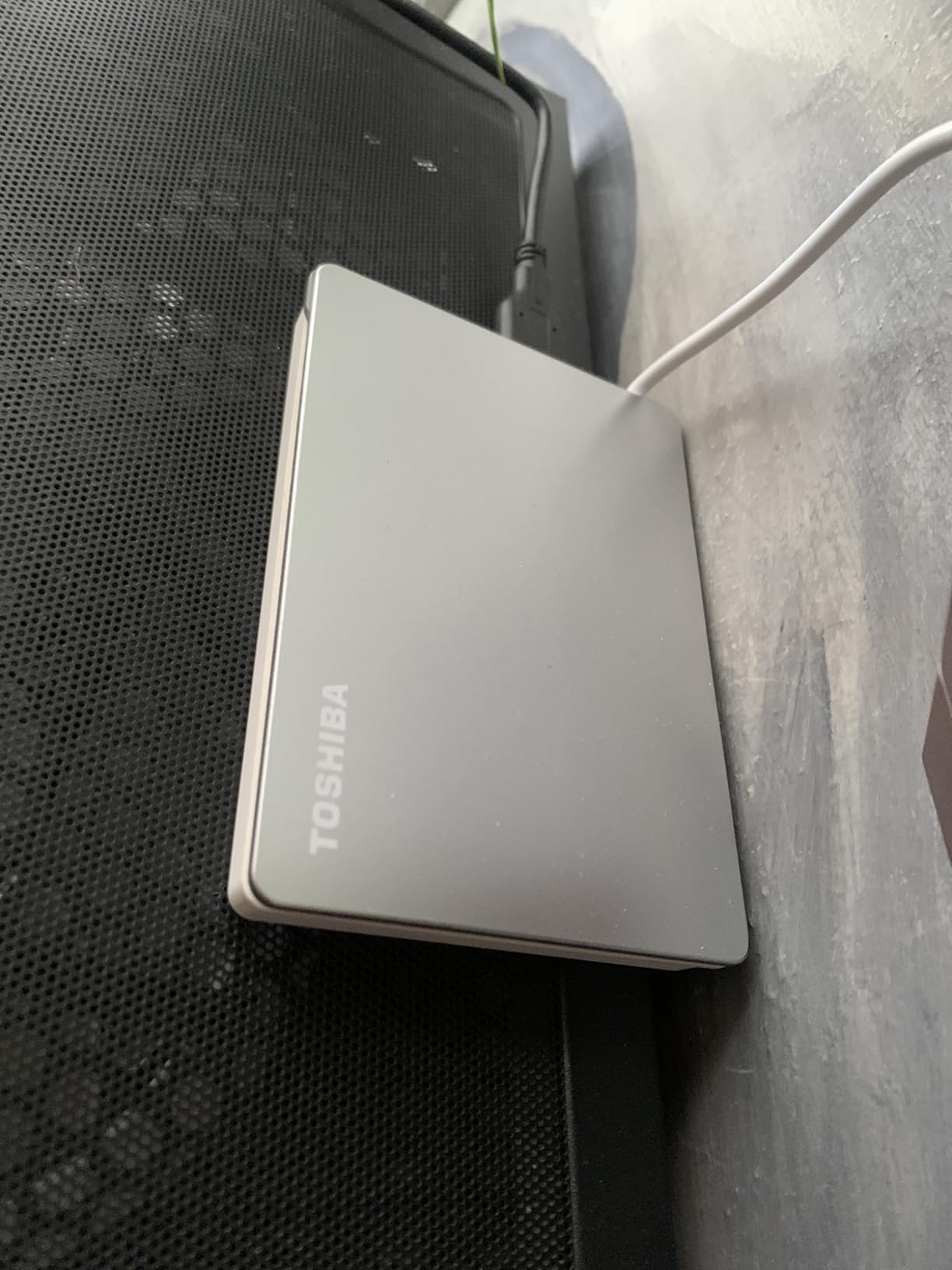 Toshiba Canvio Flex 2TB Portable External Hard Drive USB-C USB 3.0, Silver for PC, Mac, & Tablet - HDTX120XSCAA customer photo 2
