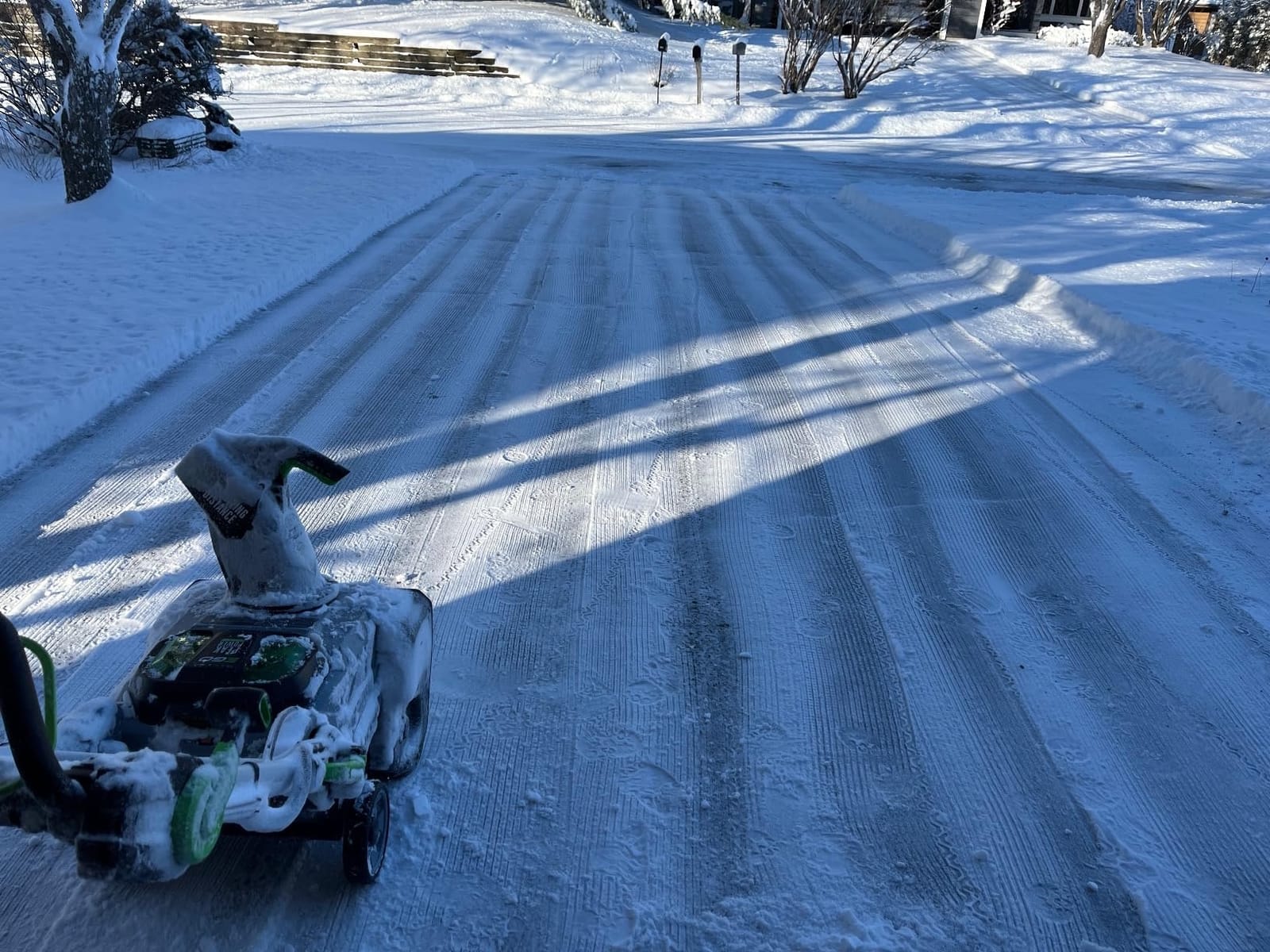EGO Power+ SNT2110 Peak Power 21-Inch 56-Volt Cordless Snow Blower with Steel Auger Battery and Charger Not Included,Black customer photo 2
