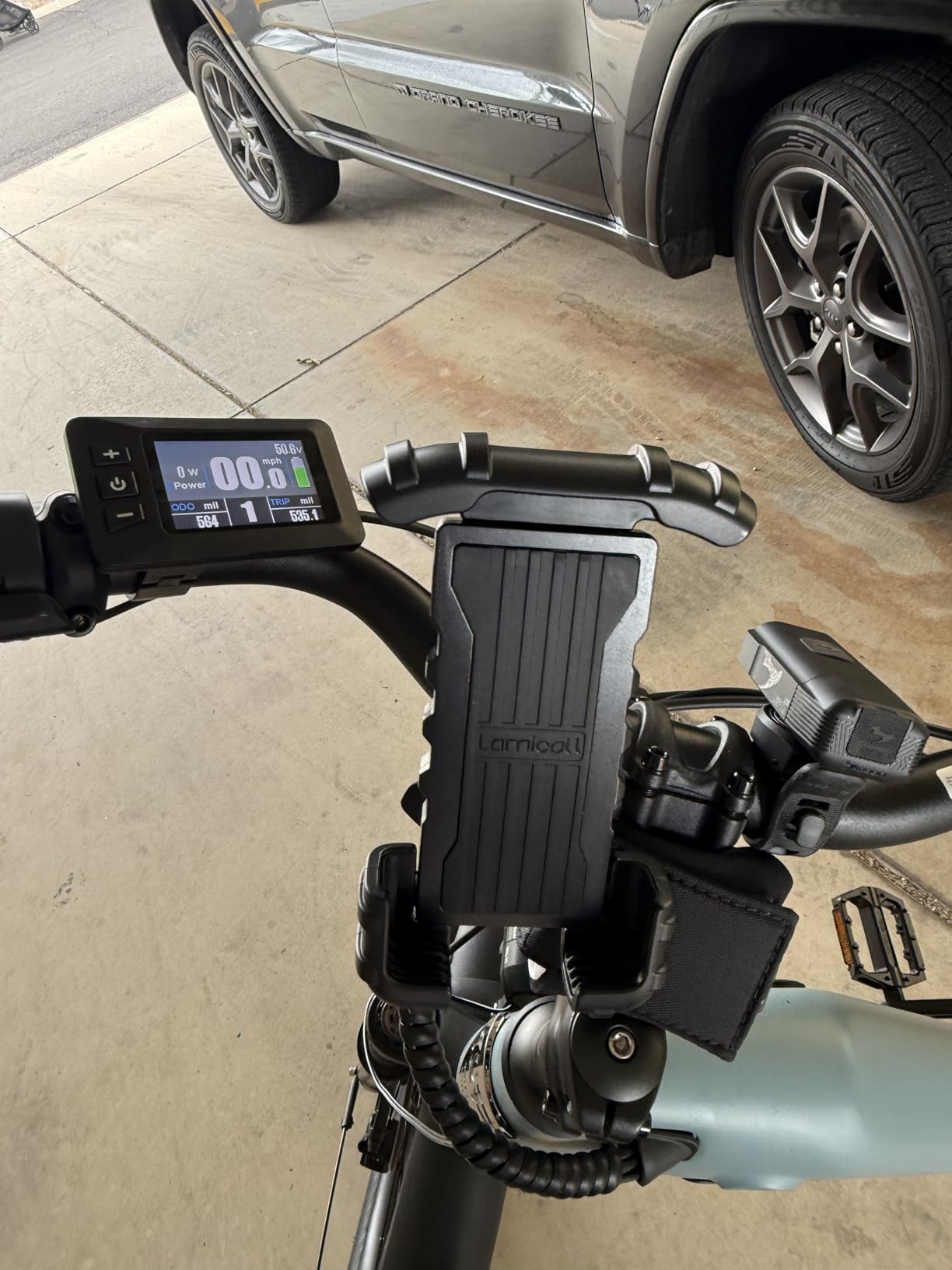Lamicall Bike Phone Holder Mount - Motorcycle E-Bike Scooter Handlebar Clip customer photo 2