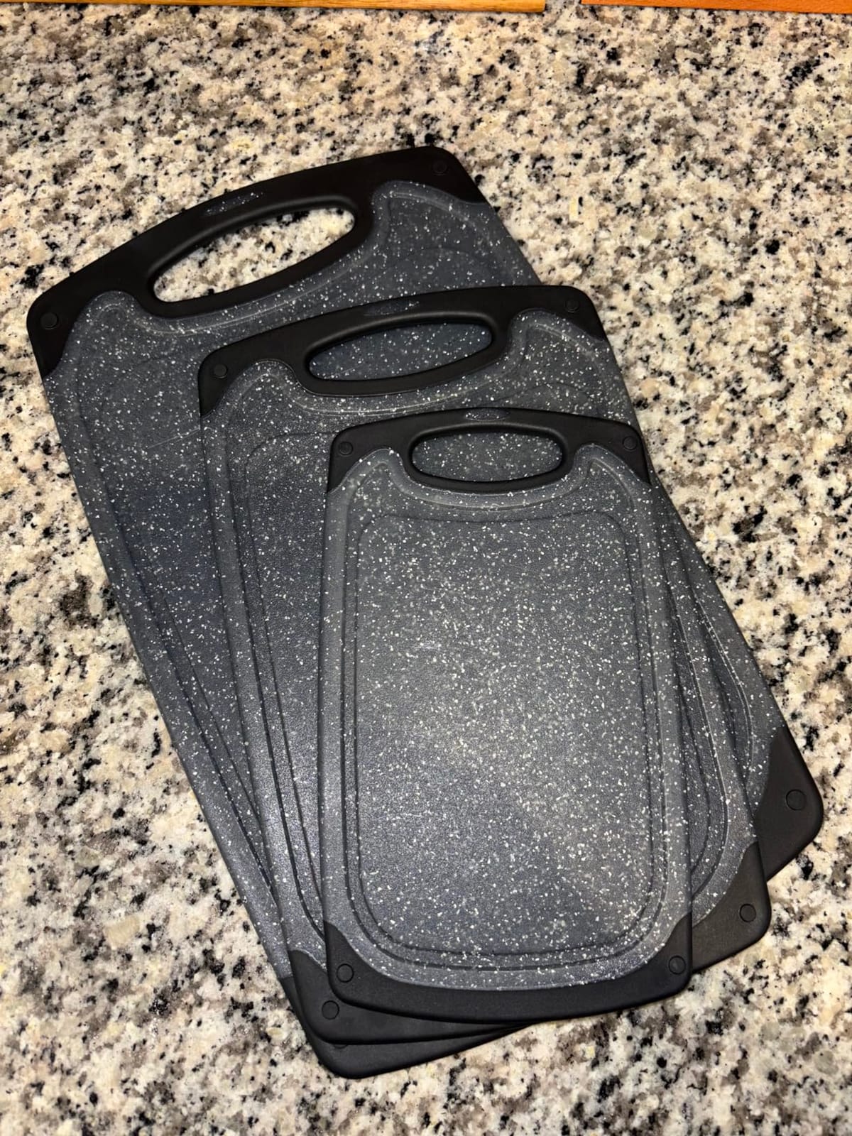 Viretang Plastic Cutting Boards Set of 3,BPA Free,Dishwasher Safe customer photo 1