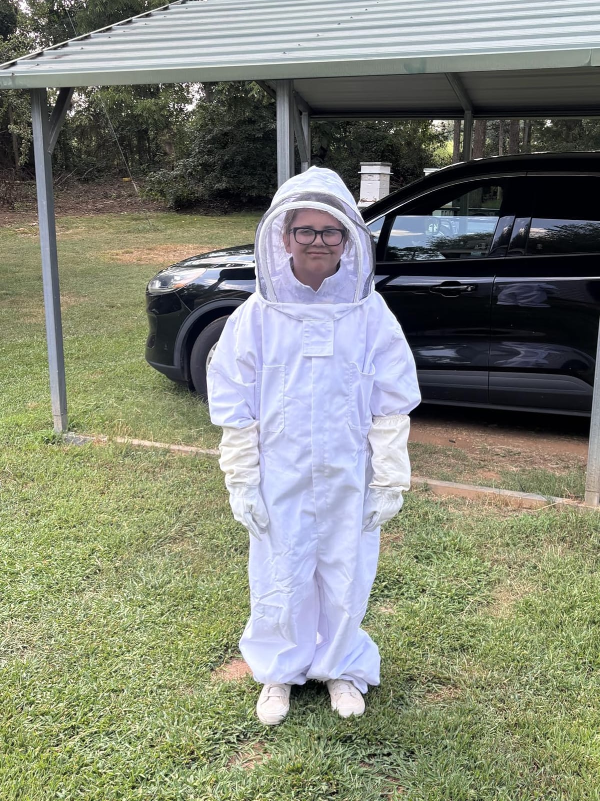 Bee Suit for Men, Full Body Beekeeper Suit with Gloves and Veil XXL customer photo 1